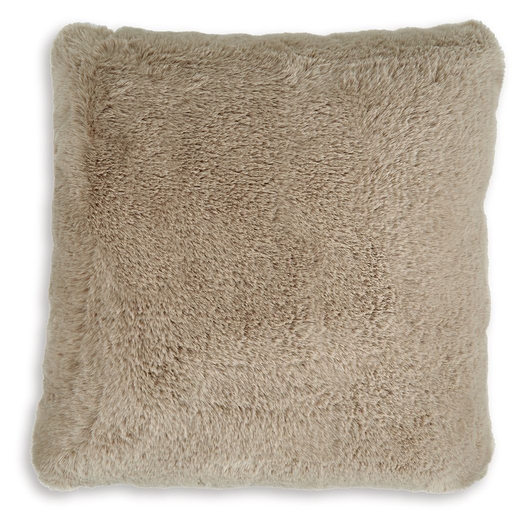 Gariland - Faux Fur Pillow - Image 2