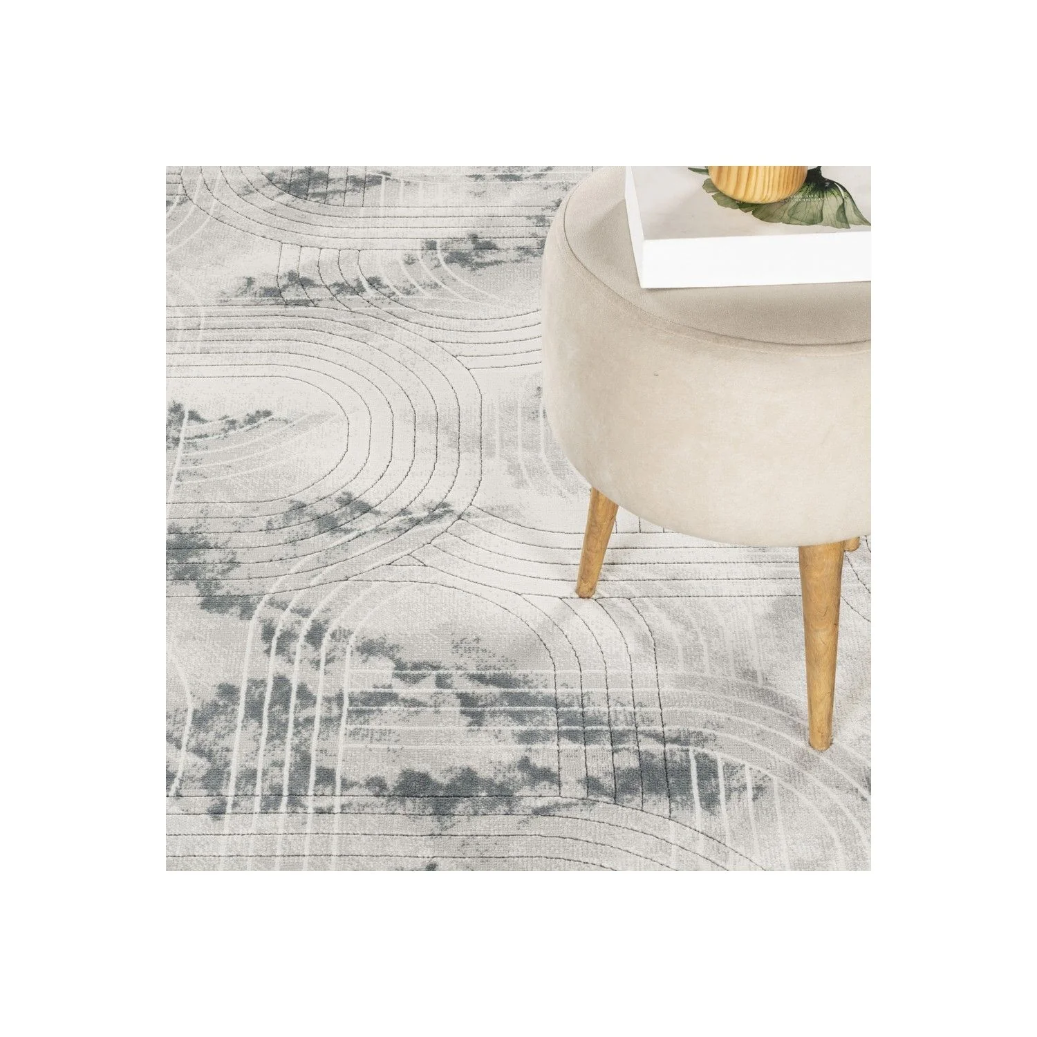 Geometrix - 5'3" X 7'3" Area Rug / Geometric 3D Effect - Ivory / Gray - Image 4