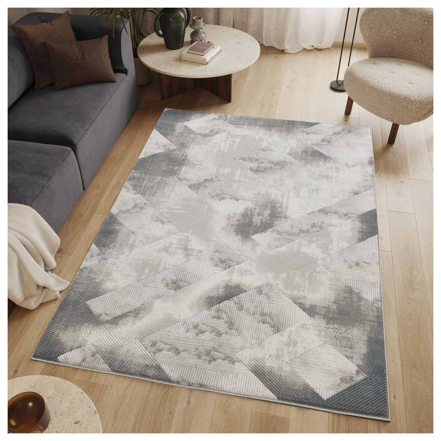 Geometrix - 5'3" X 7'3" Area Rug With Geometric 3D Effect - Ivory / Gray - Image 2
