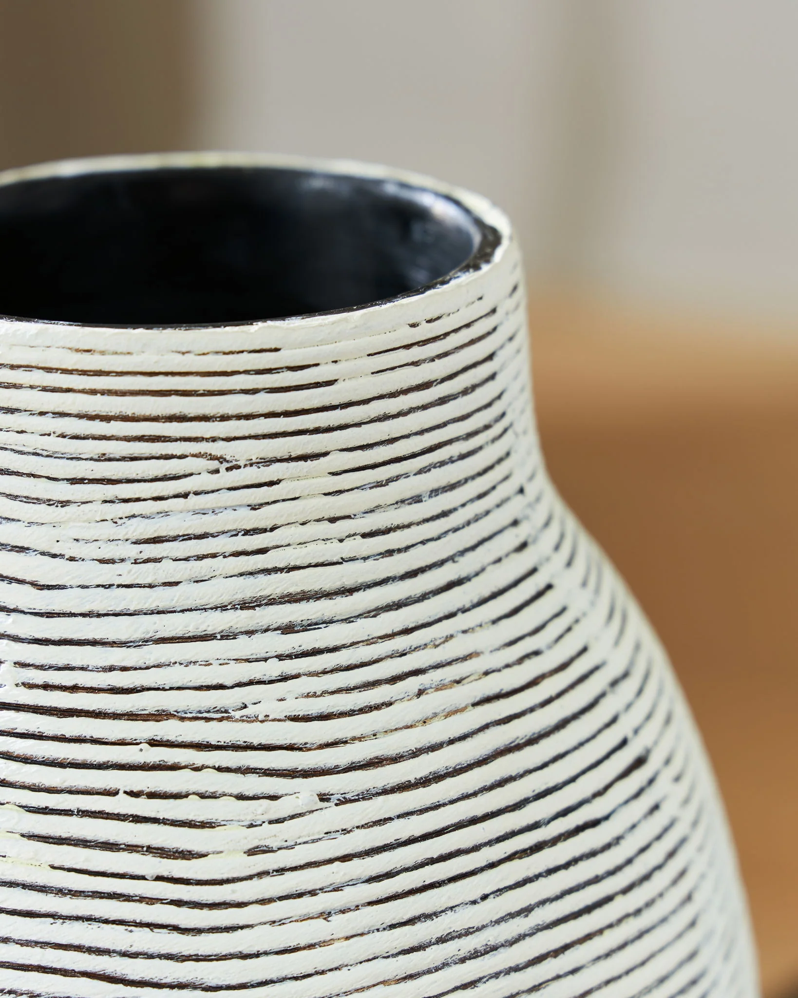 Girtha - Vase - Image 6