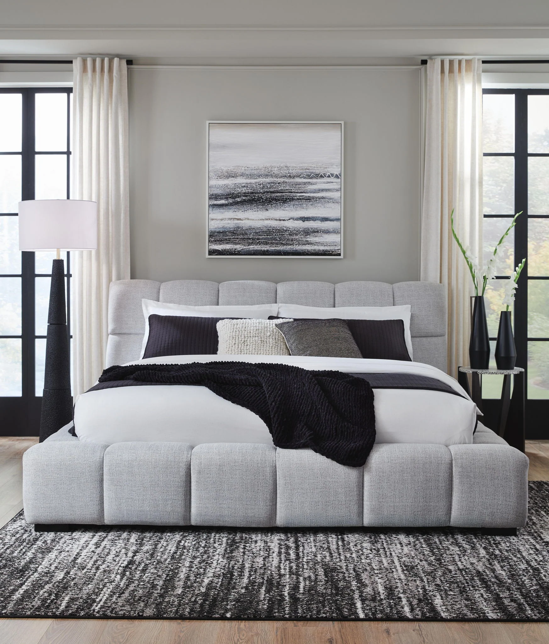 Grendusk - Upholstered Bed - Image 4