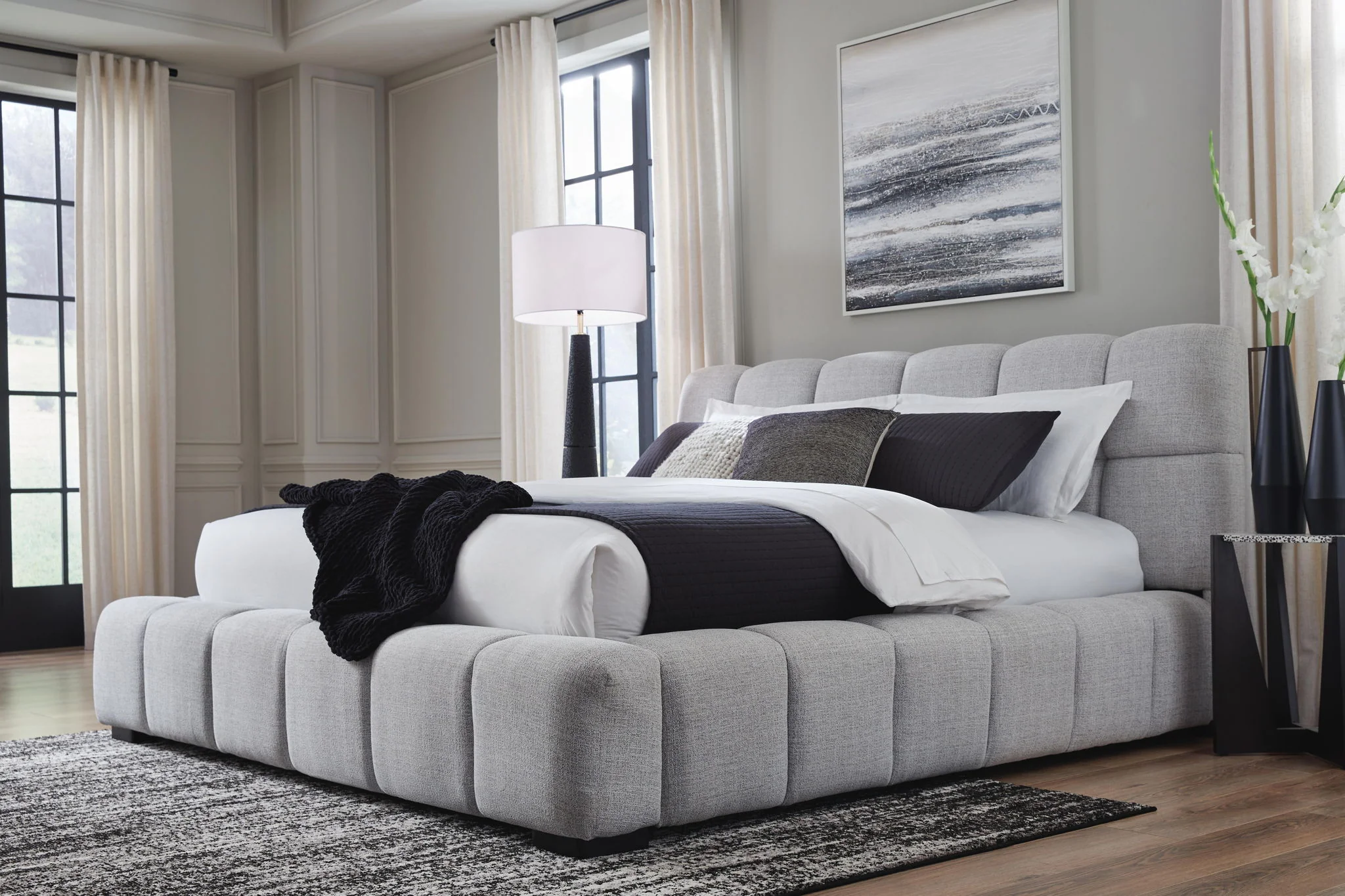 Grendusk - Upholstered Bed - Image 5