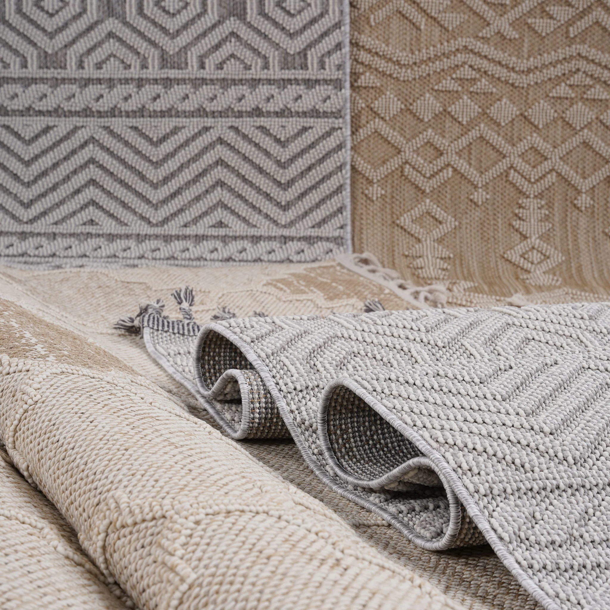 Guros - Trendy Geometric Indoor / Outdoor Rug - Image 4