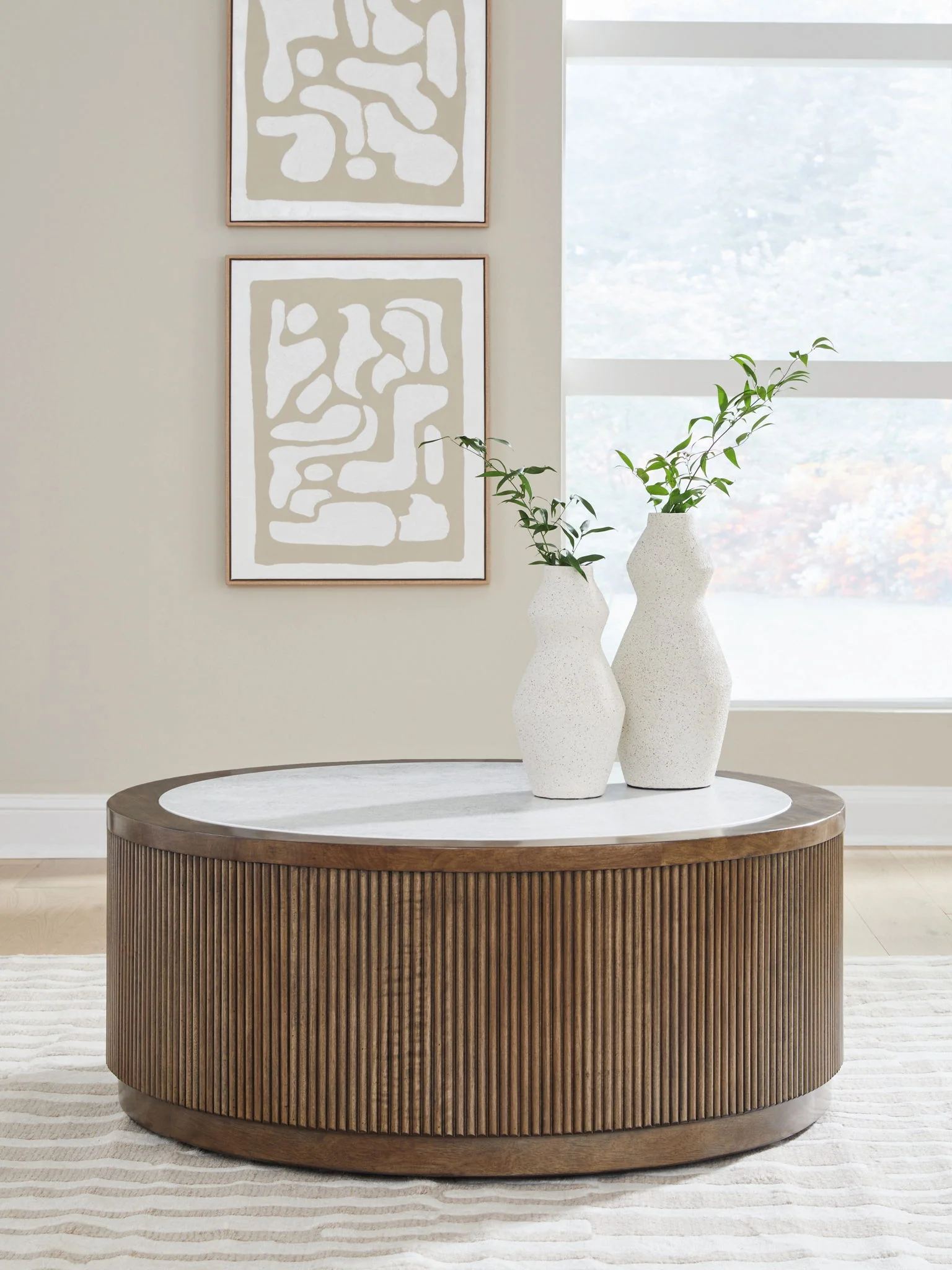 Hadonna - Round Table - Image 5