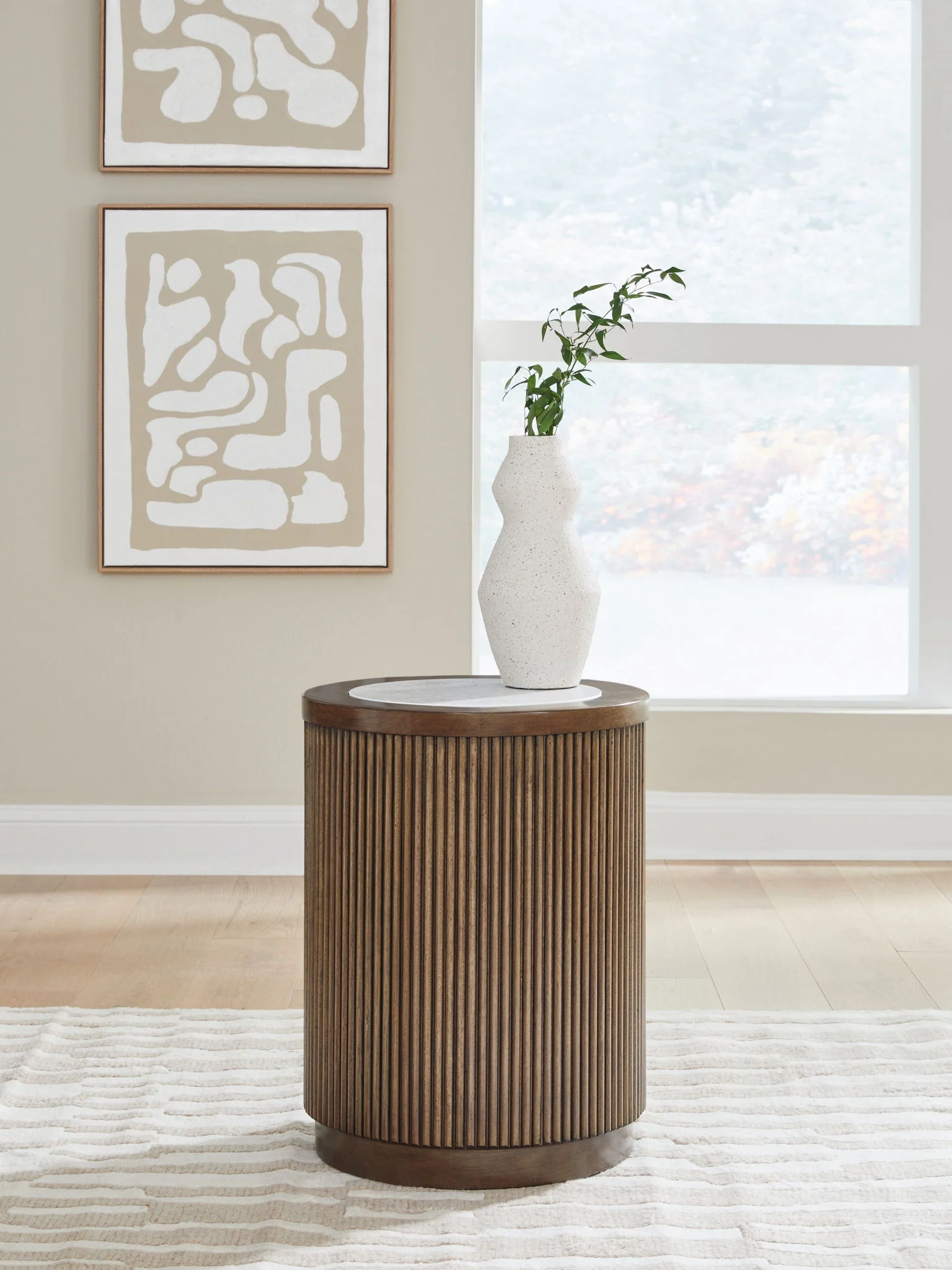 Hadonna - Round Table - Image 7