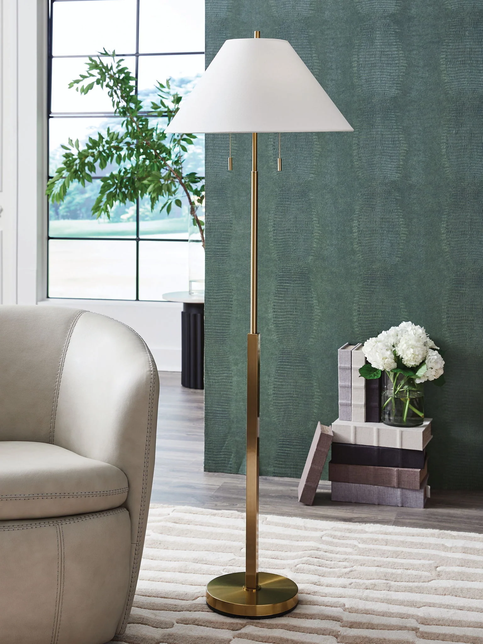 Haigwood - Metal Lamp - Image 5