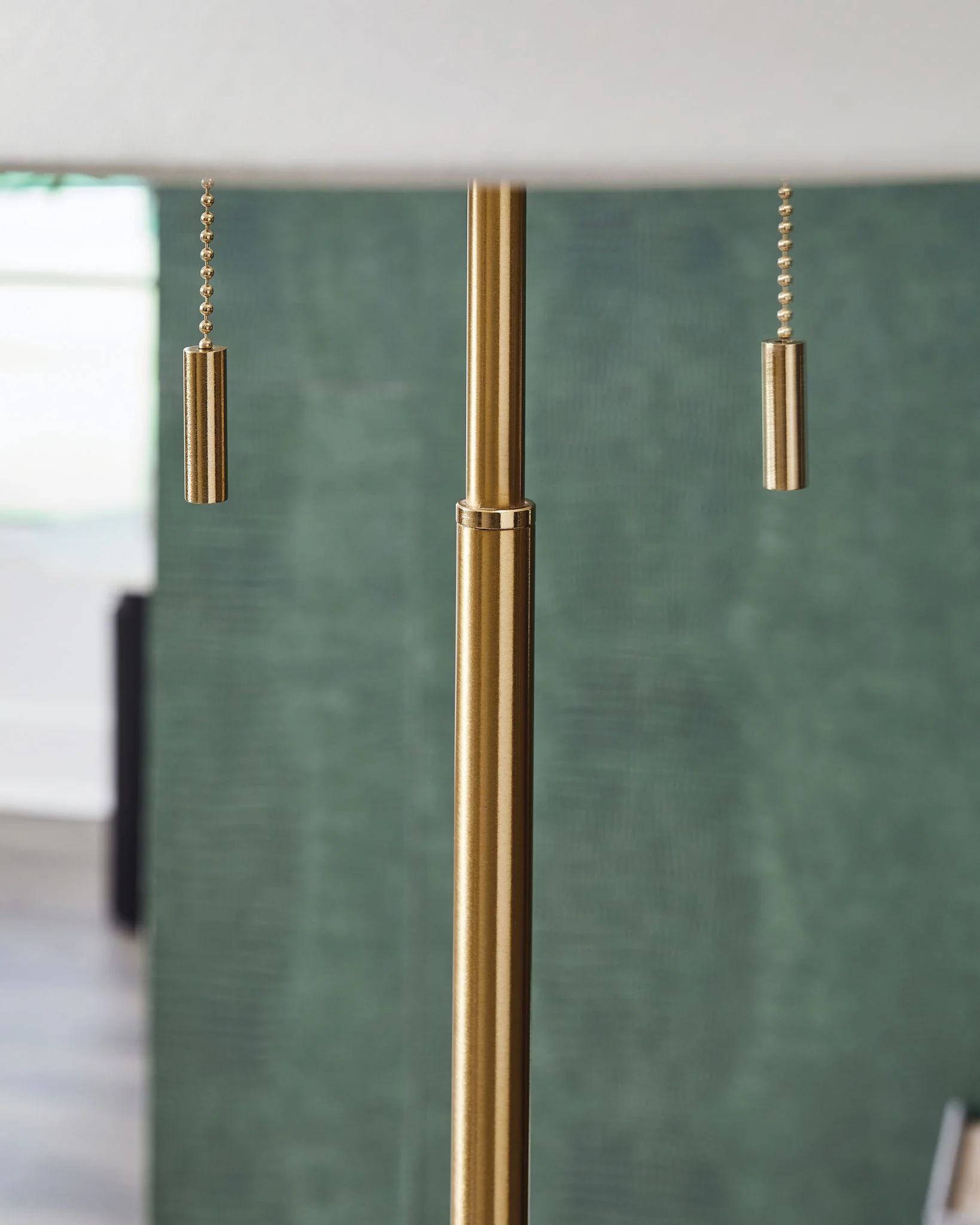 Haigwood - Metal Lamp - Image 6