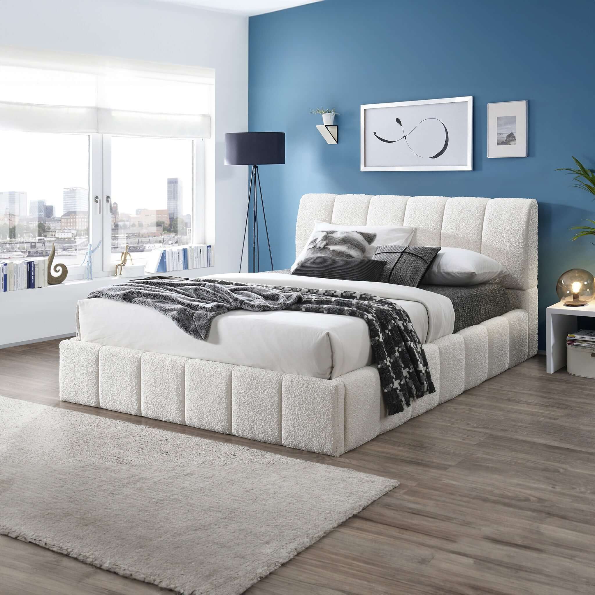 Hilar - Elegant Design Platform Bed - Image 3