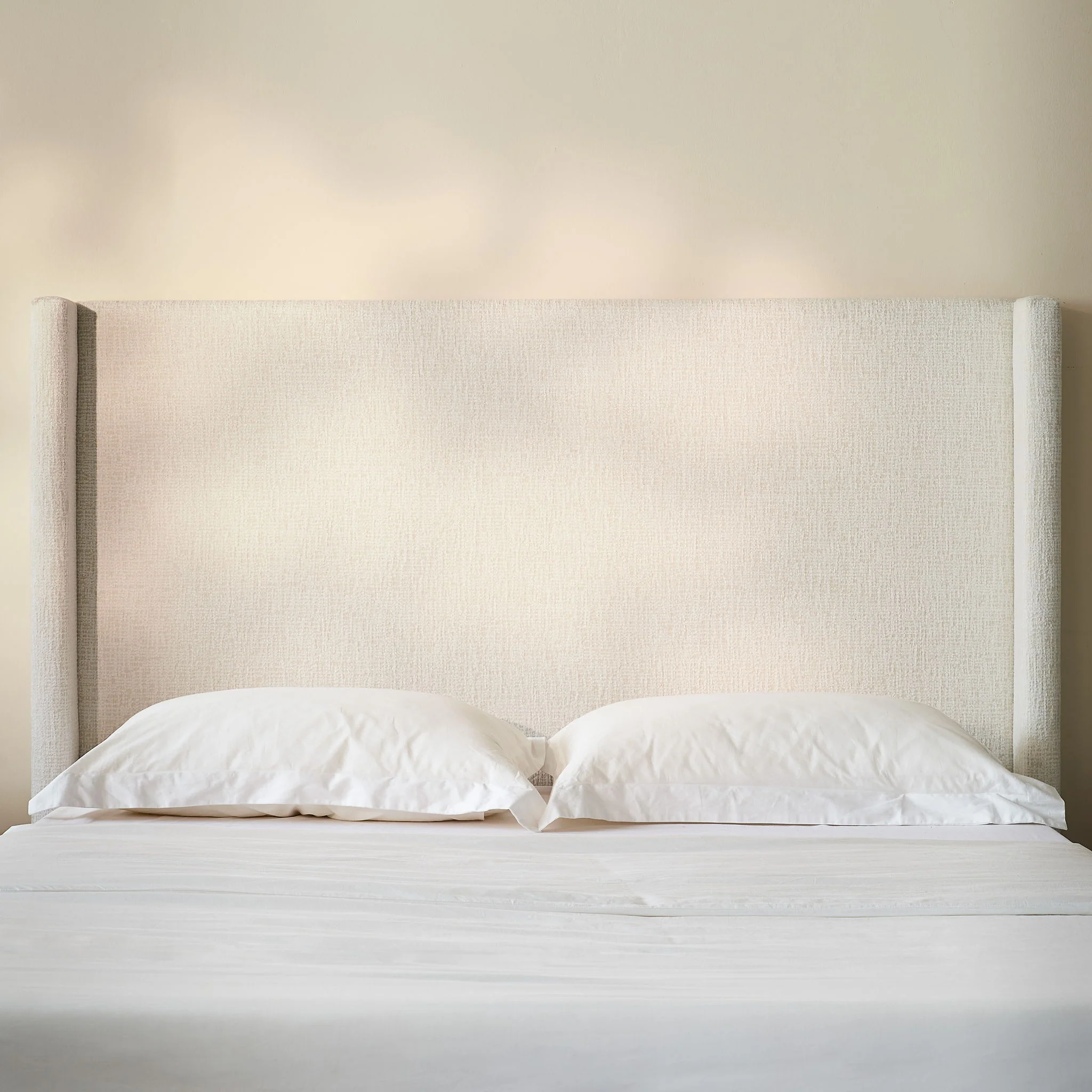 Hosford - Minimalist Upholstered Wingback Bed With Wood Base Platform - Image 37