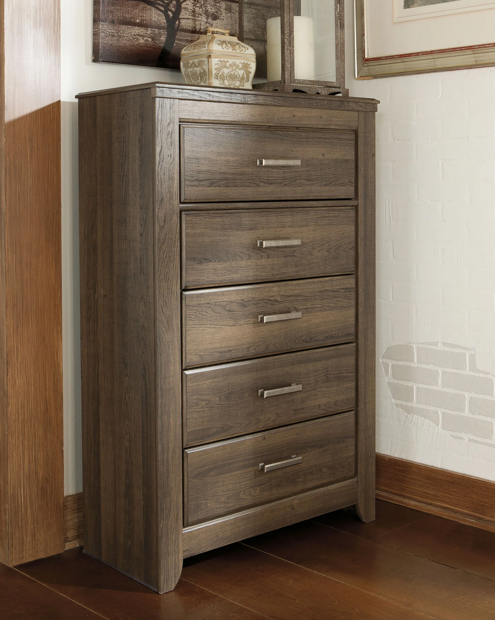 Juararo - Five Drawer Chest - Dark Brown - Image 6