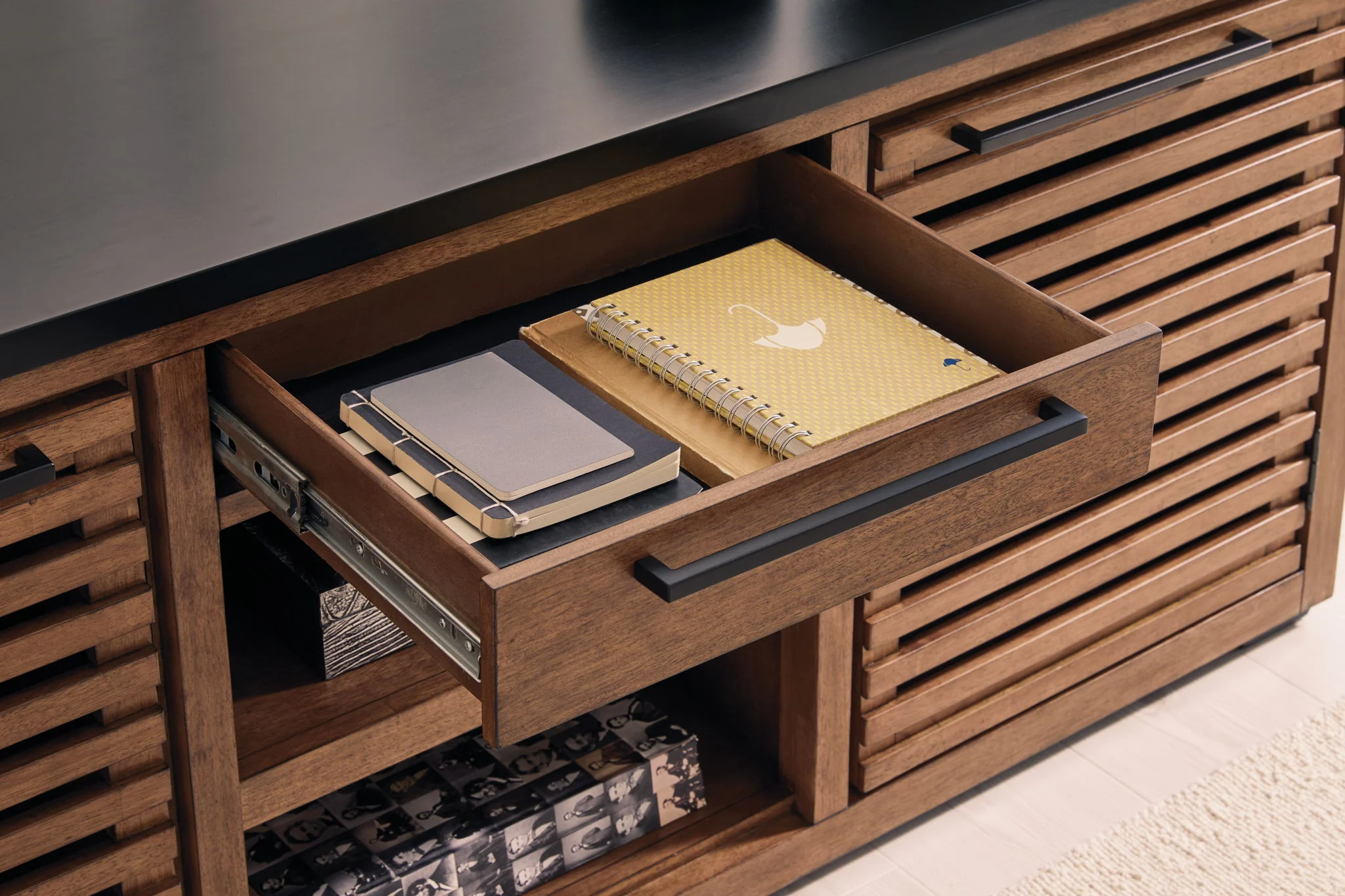 Kallari - Credenza - Image 16