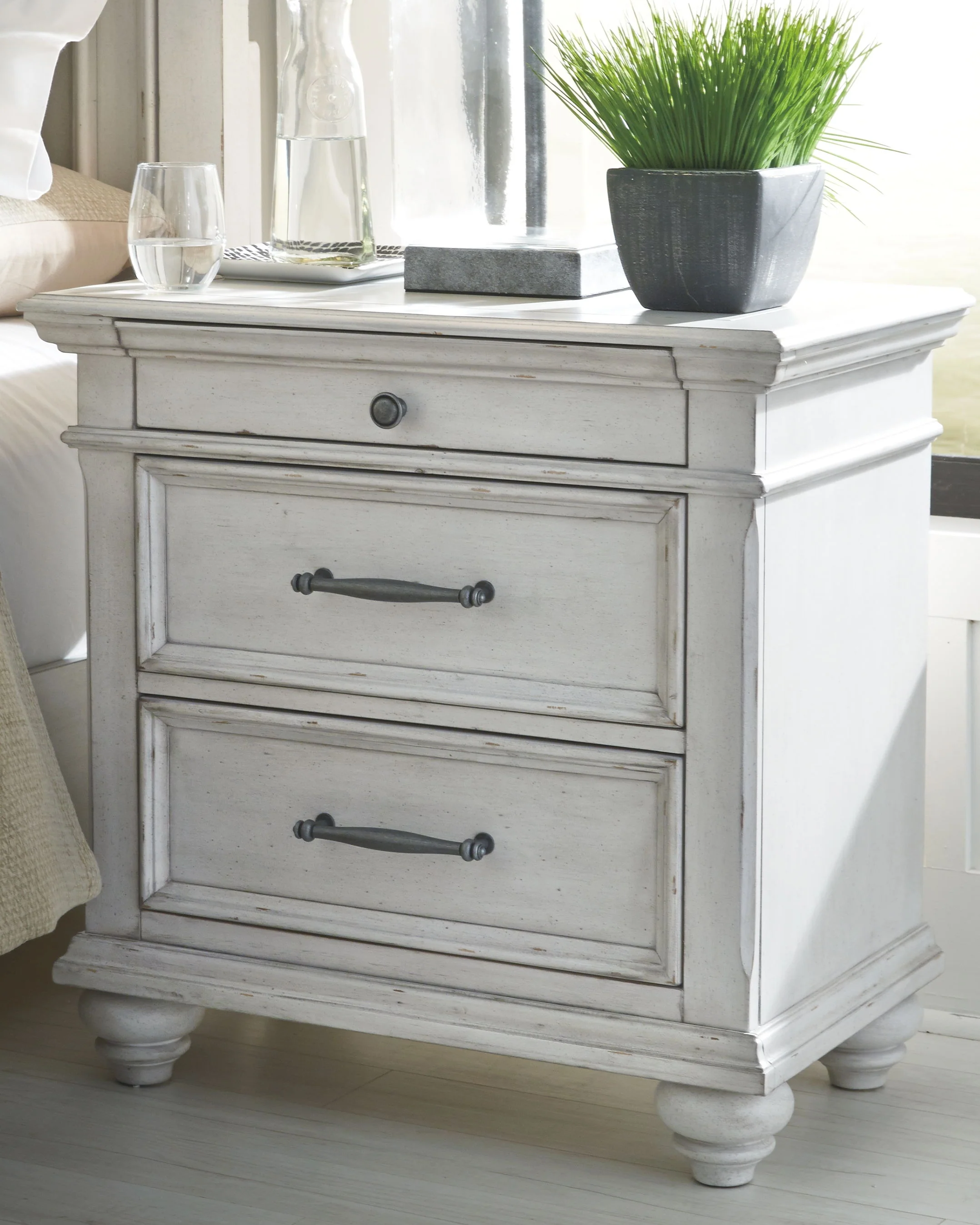 Kanwyn - Upholstered Bedroom Set - Image 67