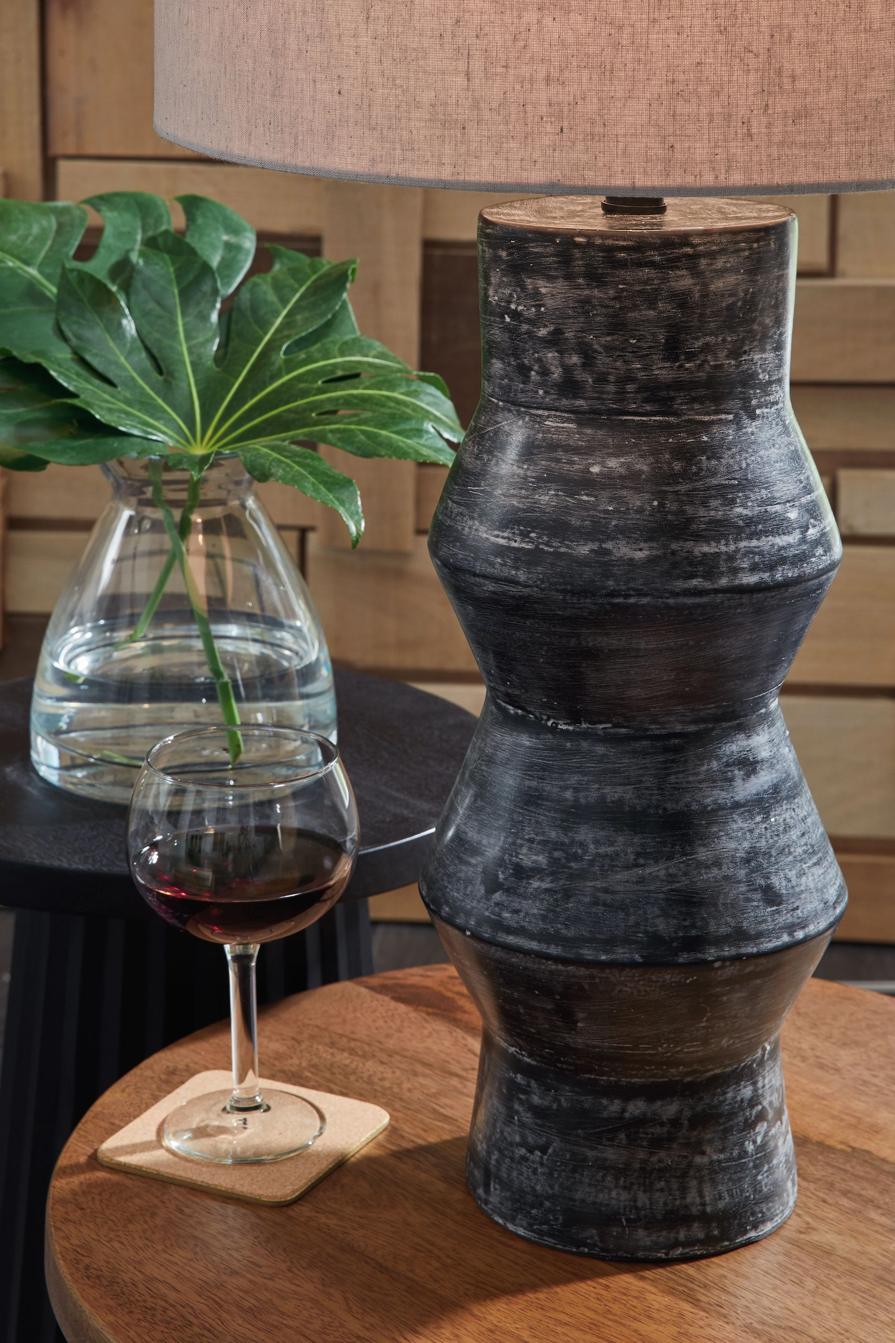 Kerbert - Terracotta Table Lamp - Distressed Black - Image 4