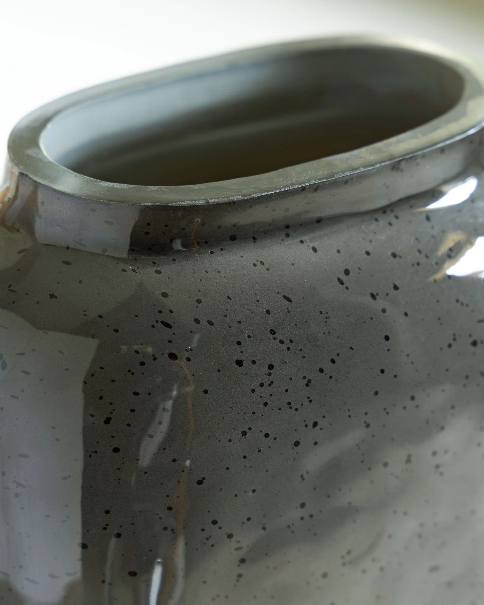 Kierlain - Vase - Image 5