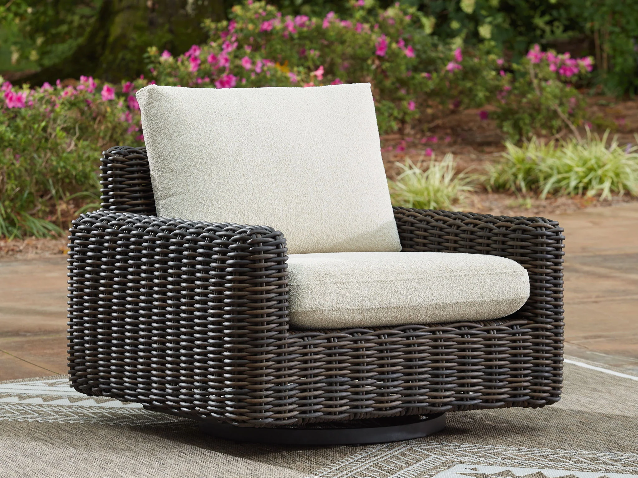 Kimora - 7 Pc. - 4-Piece Outdoor Sectional, Swivel Glider Lounge, Cocktail Table, End Table - Beige / Dark Brown - Image 5