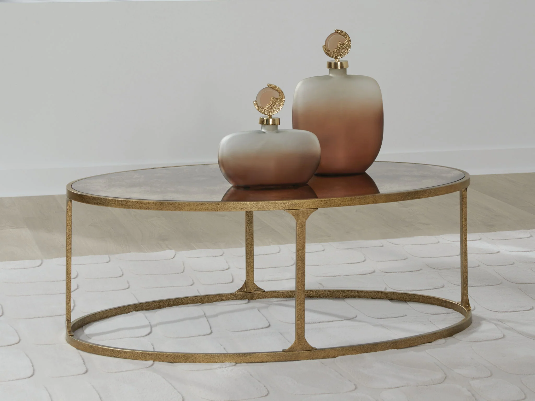 Korajane - Table - Image 3