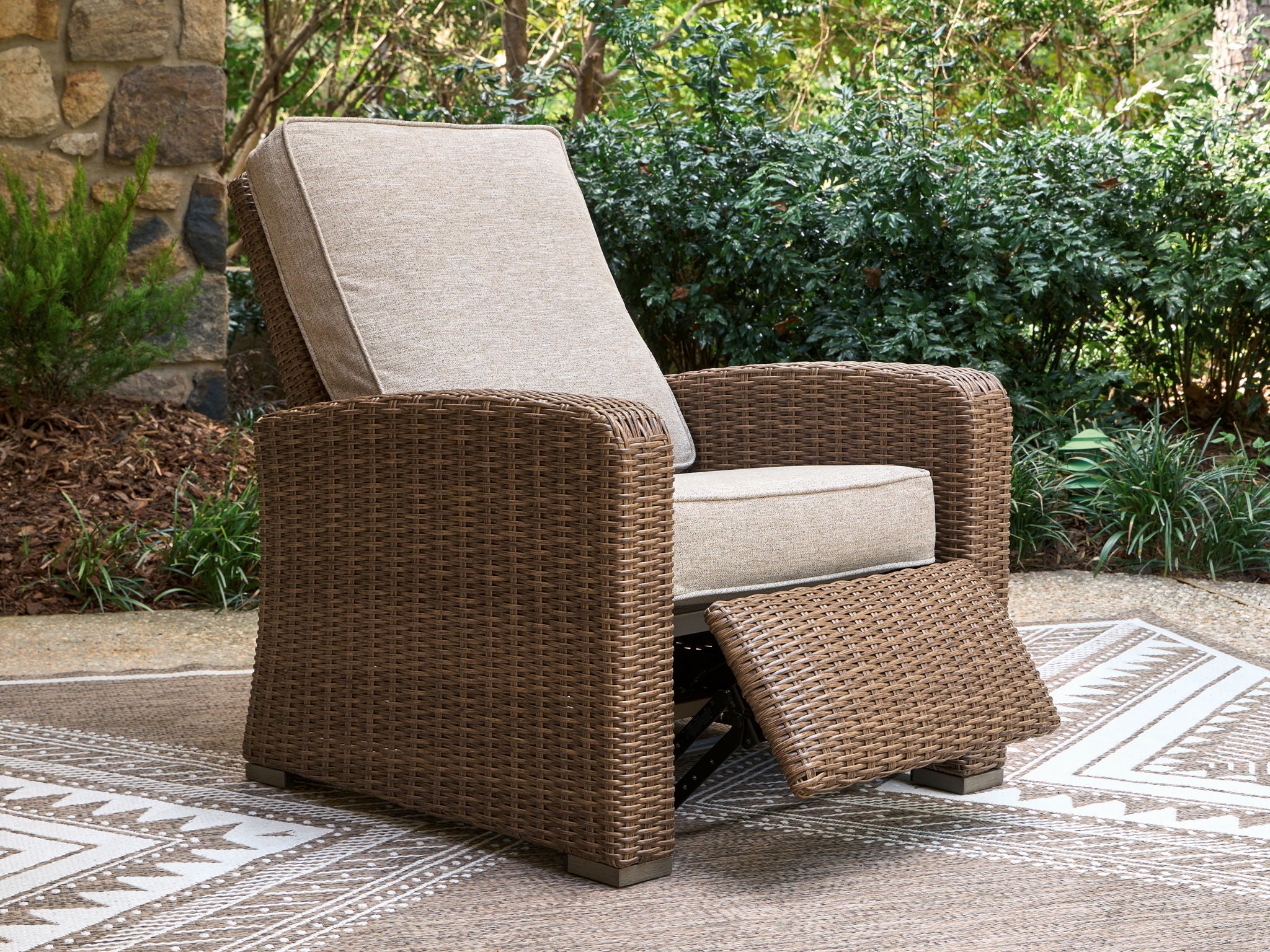 Laguna Heights - Recliner - Beige - Image 2
