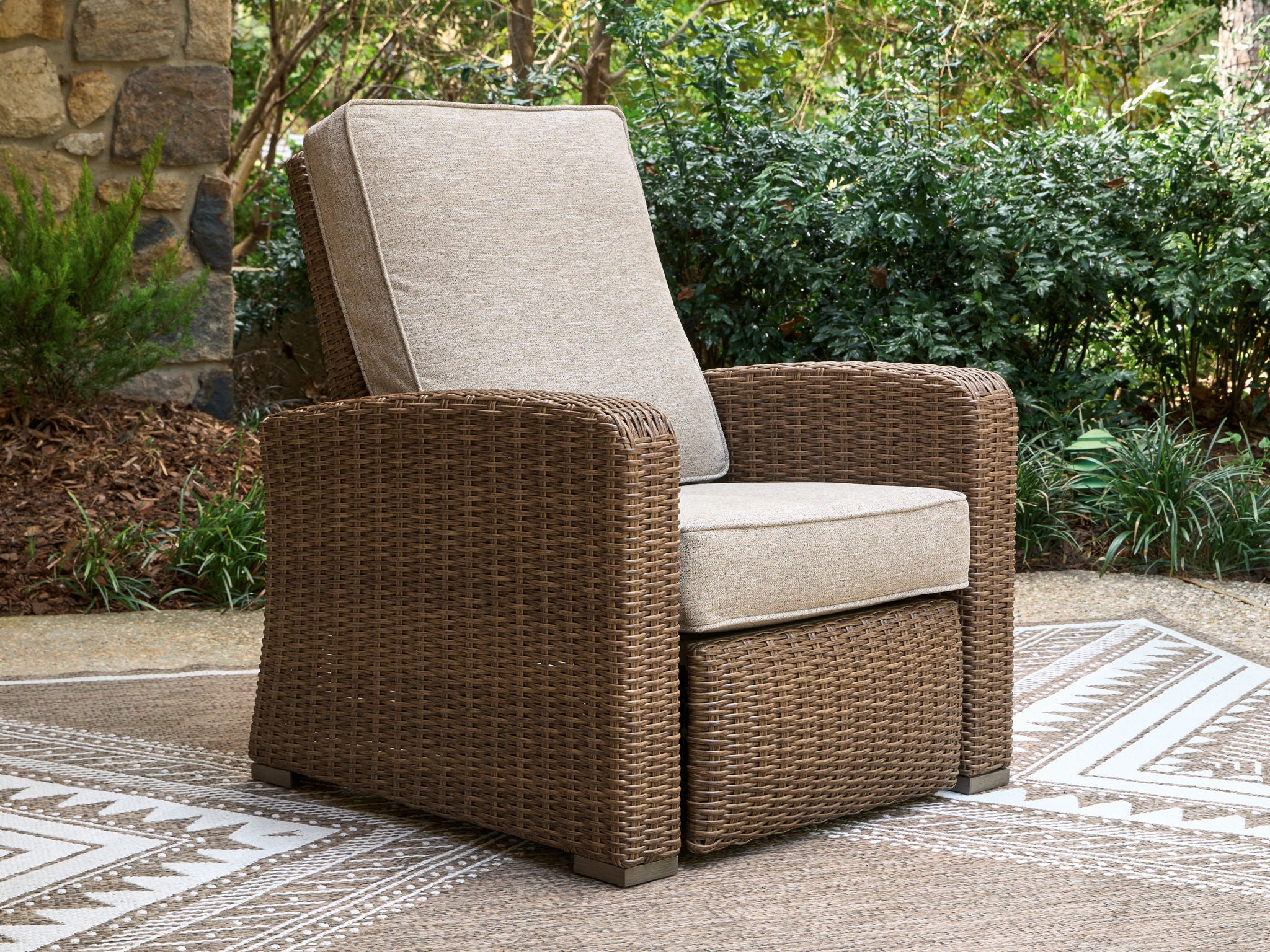 Laguna Heights - Recliner - Beige - Image 4