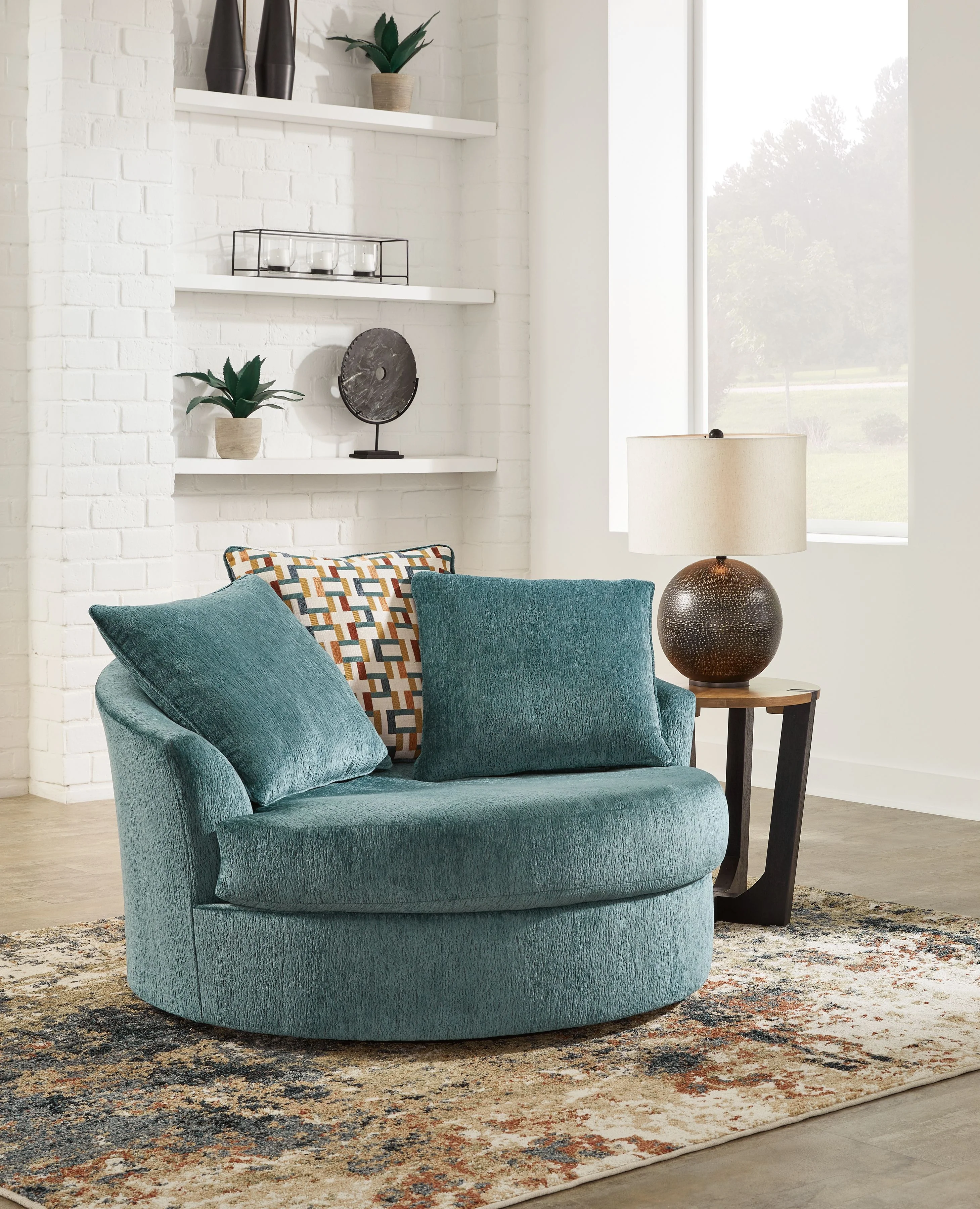 Laylabrook - Oversized Swivel Accent Chair - Image 6