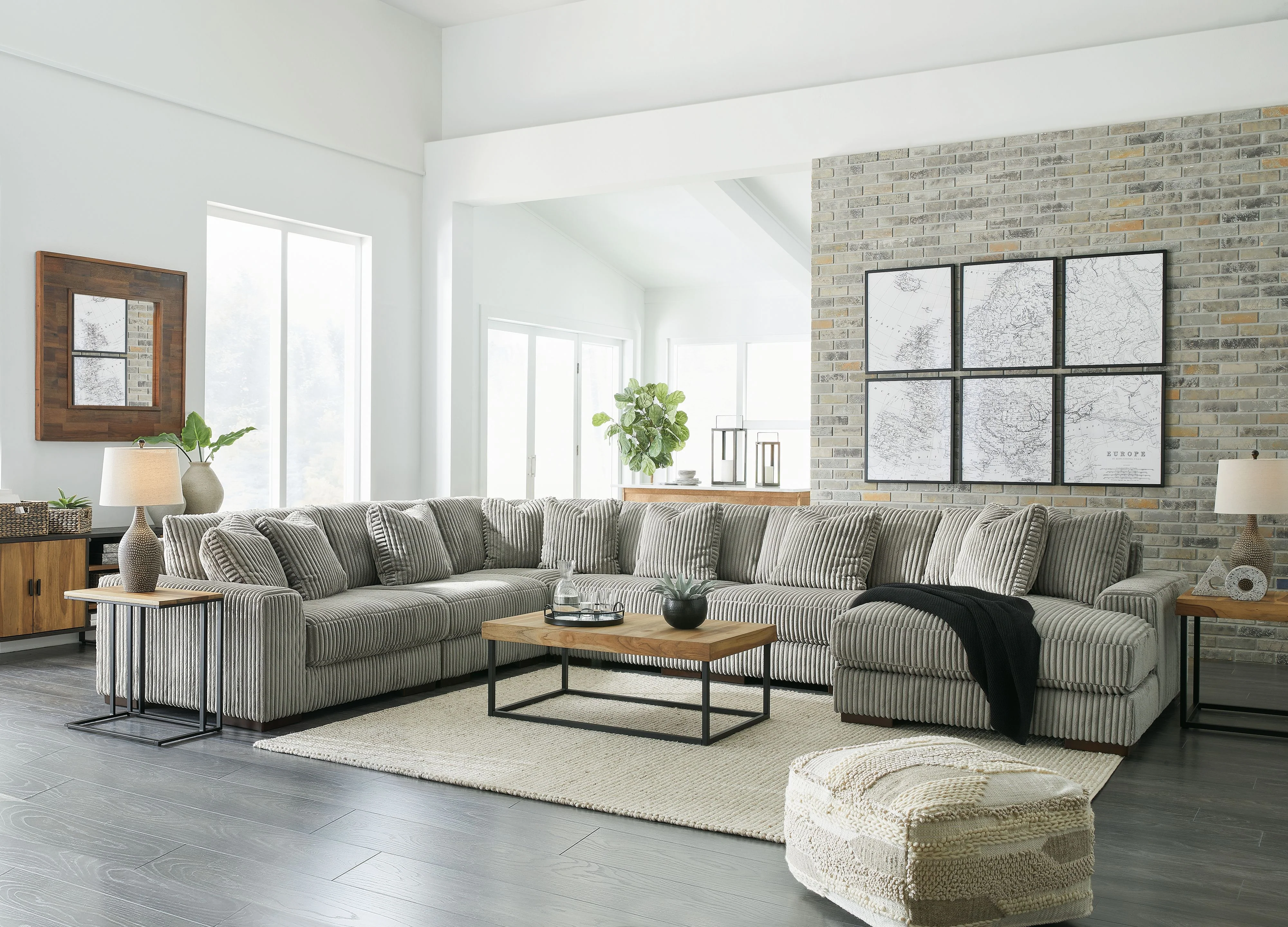 Lindyn - Sectional - Image 38