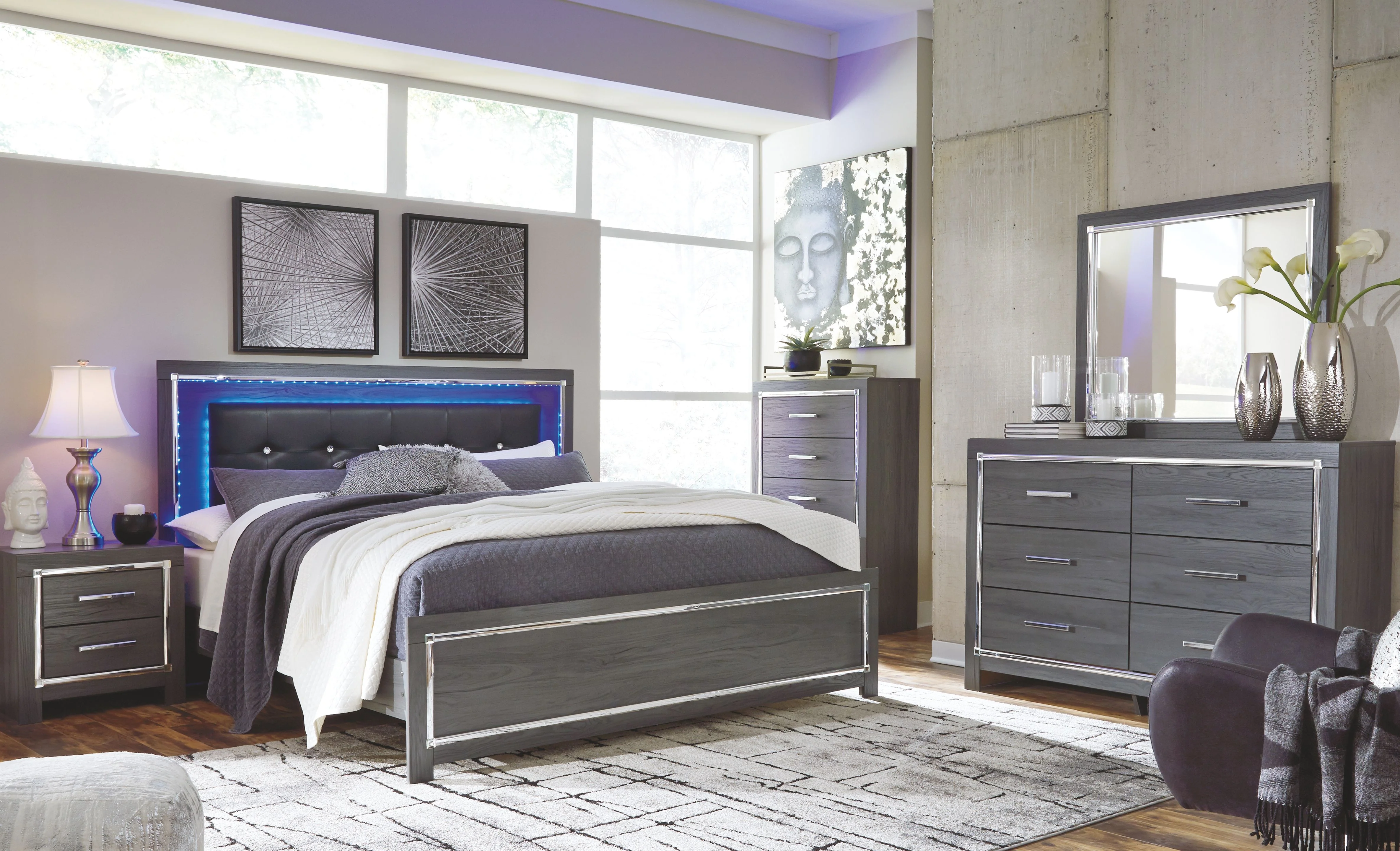 Lodanna - Dresser - Image 15