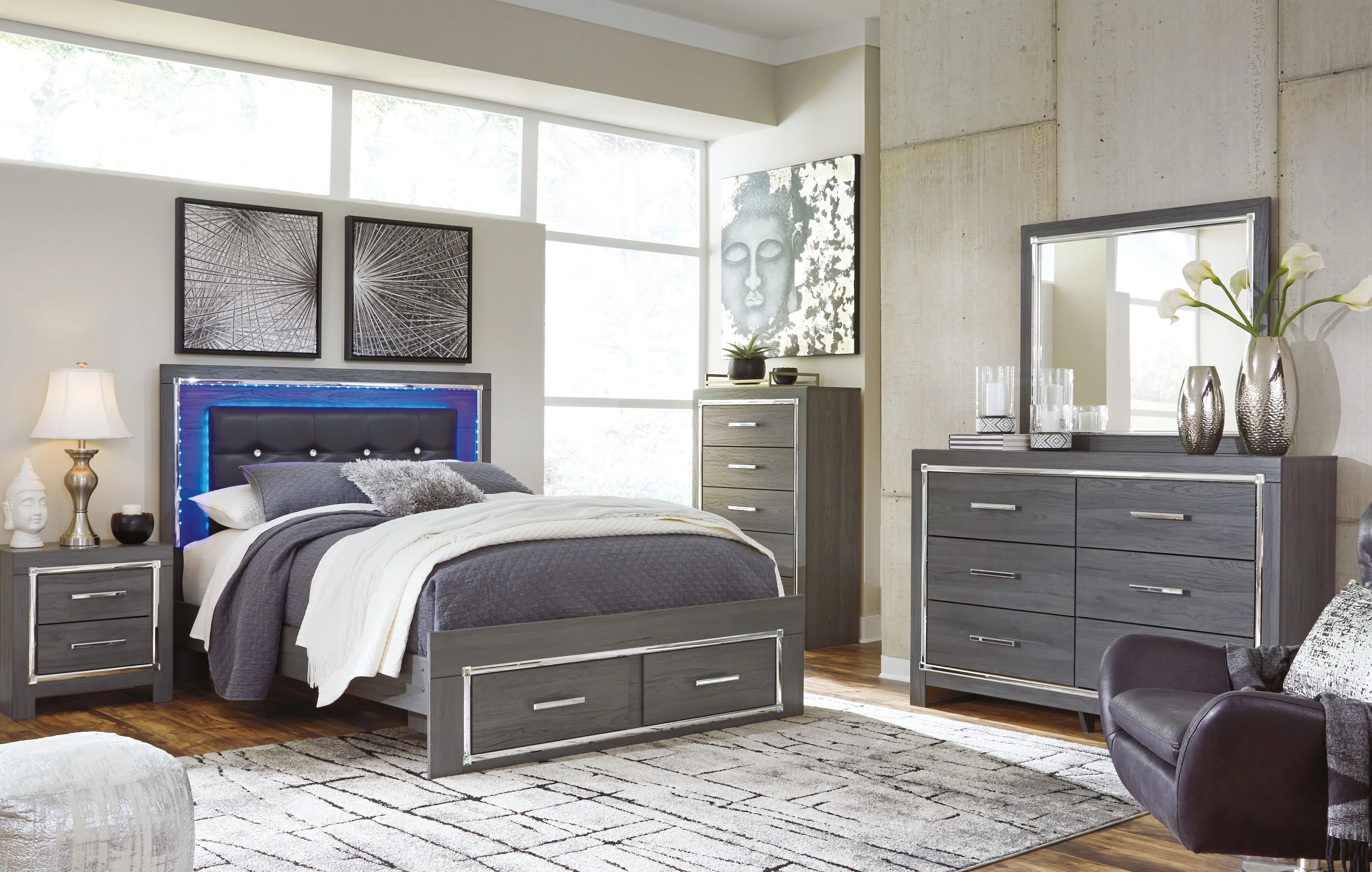 Lodanna - Dresser - Image 5