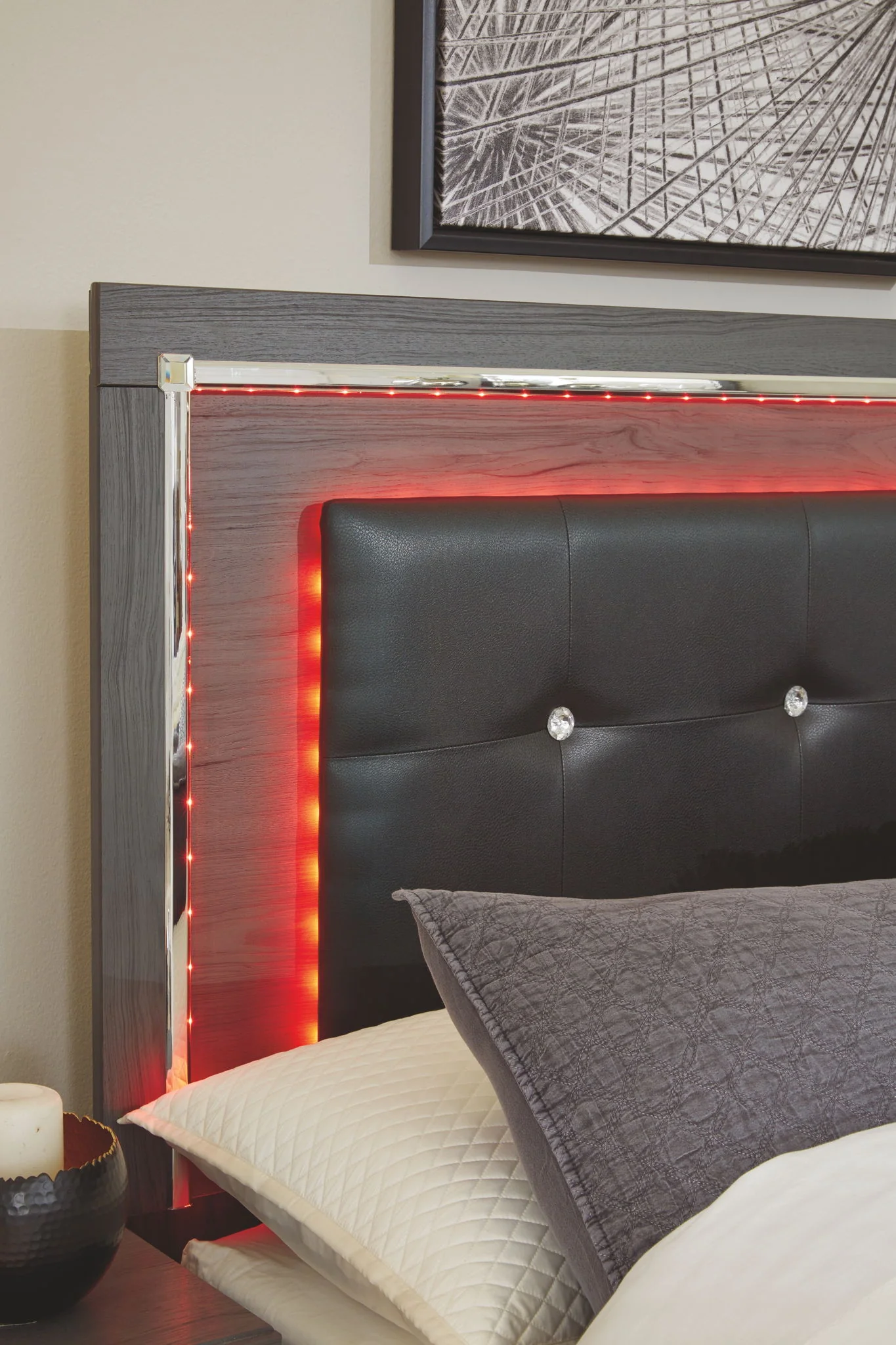 Lodanna - Upholstered Panel Headboard - Image 5