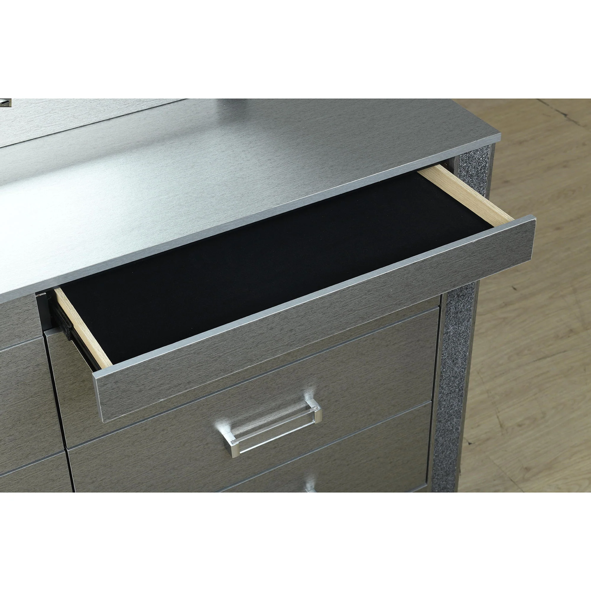 Lorenzo - Dresser With Hidden Jewelry Compartment And Bar Handles In - Silver - Image 4