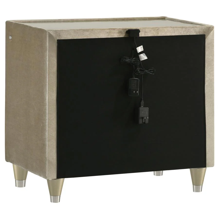 Lorient 5-piece Bedroom Set Ivory and Camel - Image 10
