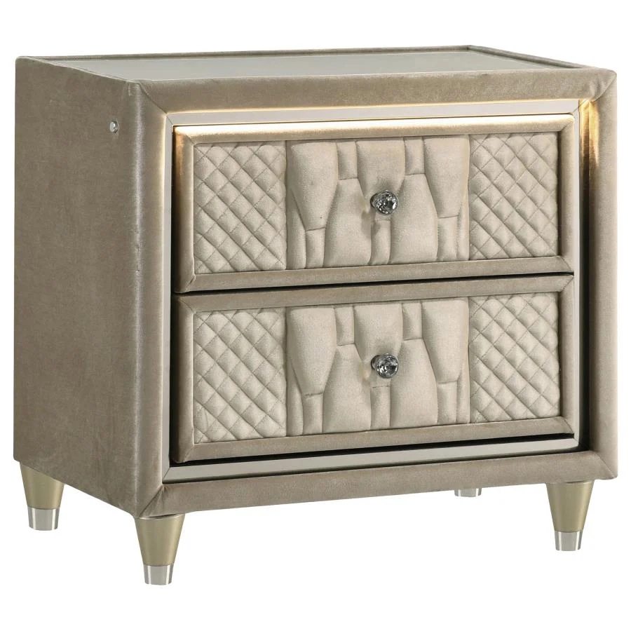 Lorient - Bedroom Set - Image 26