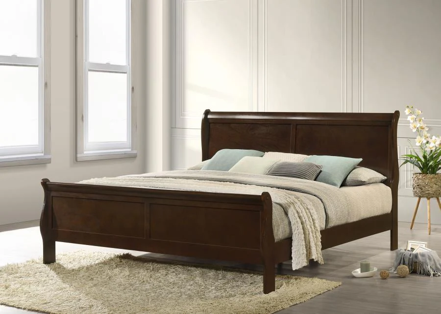 Louis Philippe - Panel Sleigh Bed - Image 7