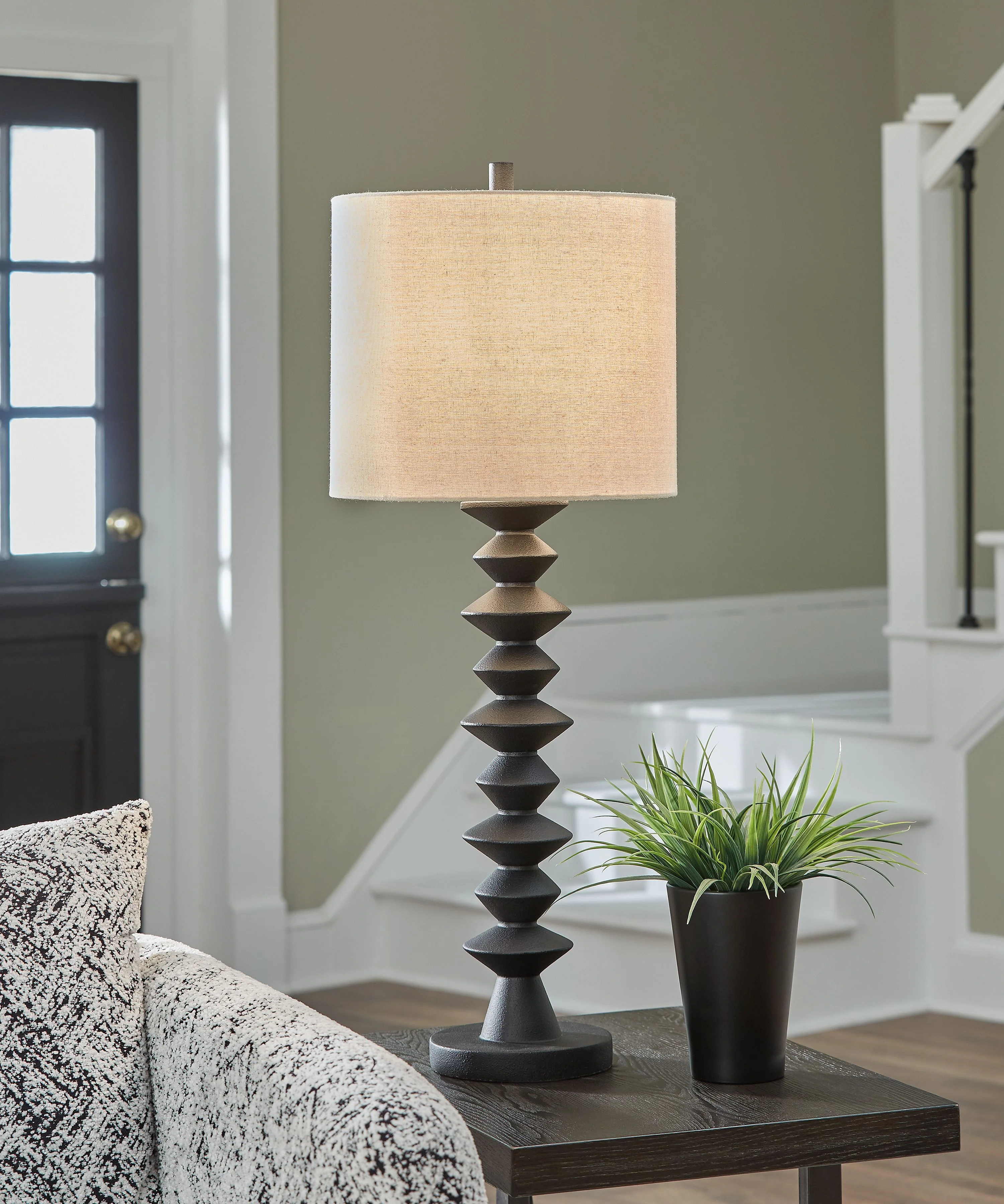 Luanndon - Poly Buffet Lamp - Black - Image 4