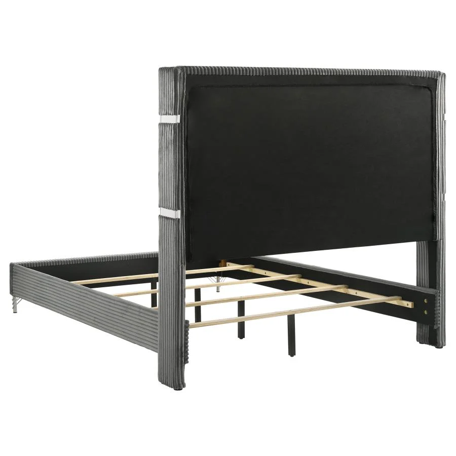 Lucia - Bedroom Set With Upholstered Wingback Panel Bed - Image 32