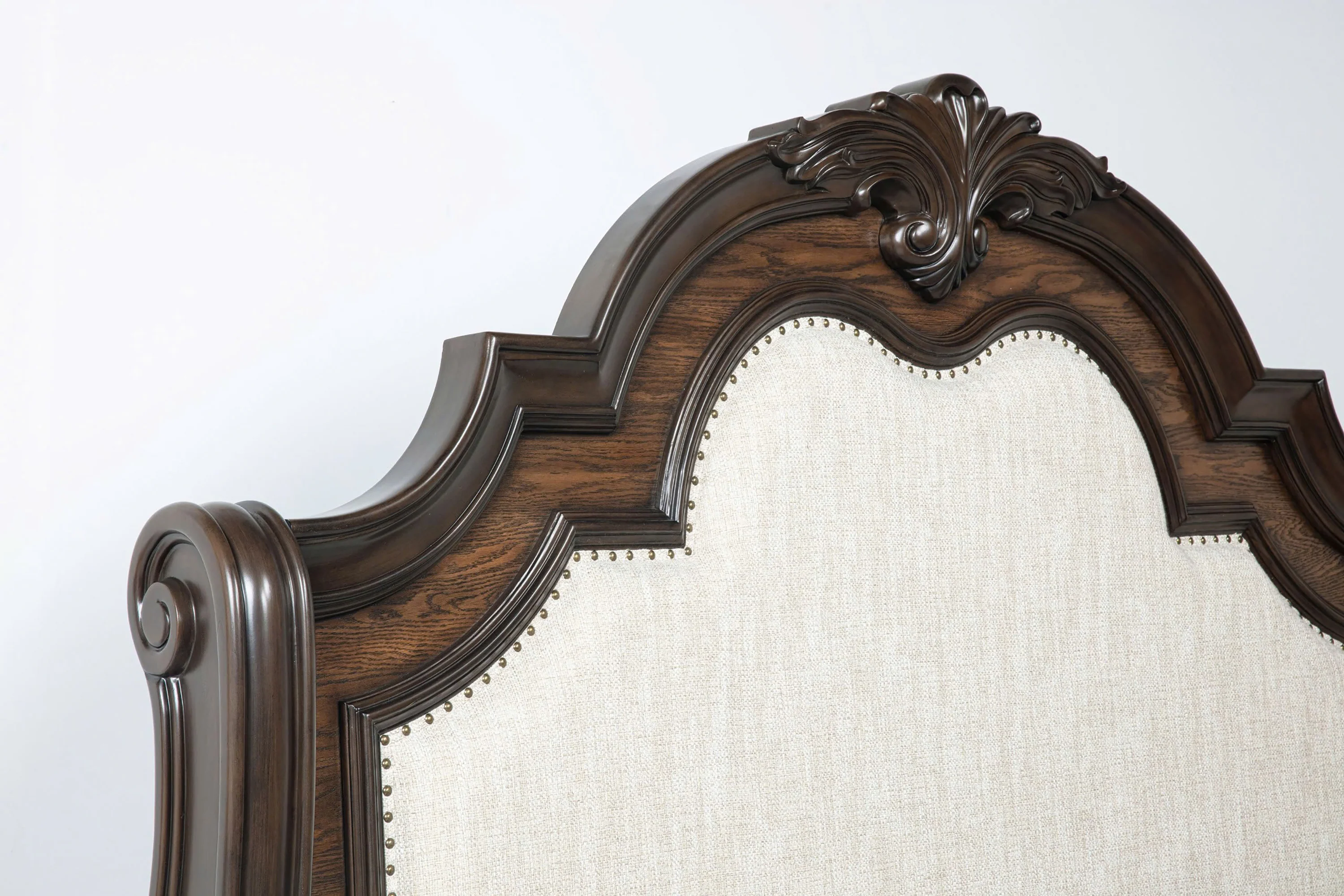 Ludwig Bed - Image 4