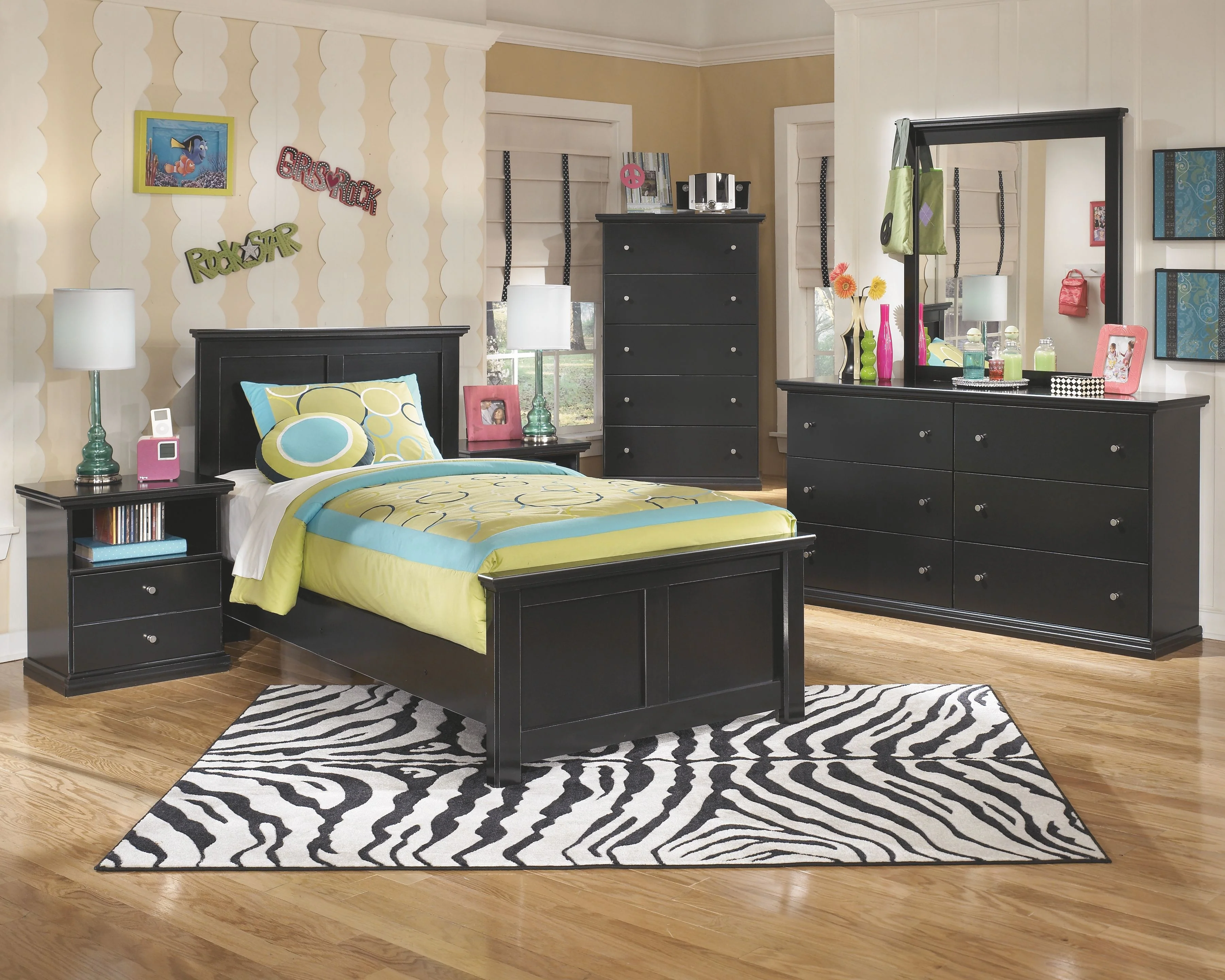 Maribel - Five Drawer Chest - Black - Image 9
