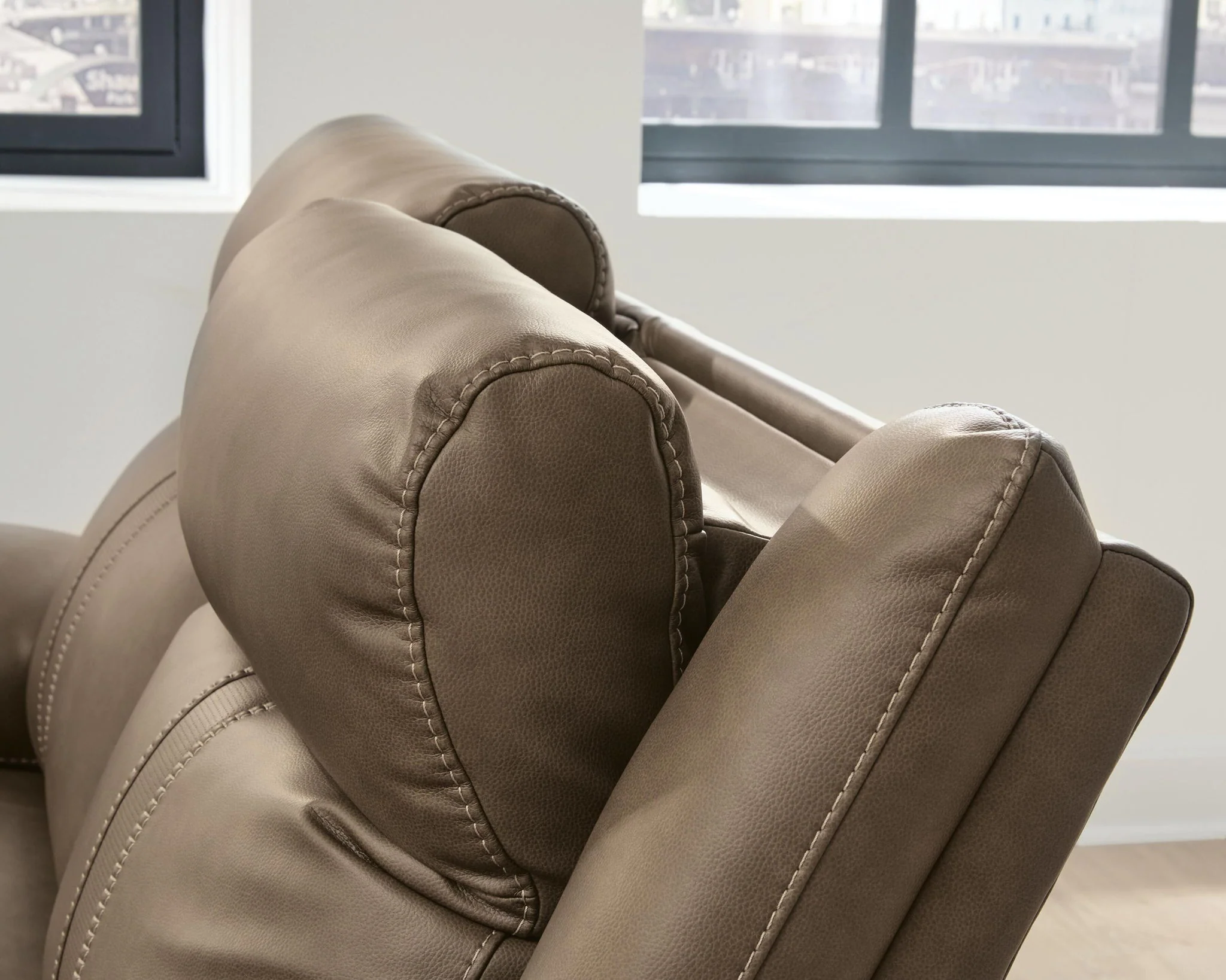 Max-Momentum - Reclining Sectional - Image 11