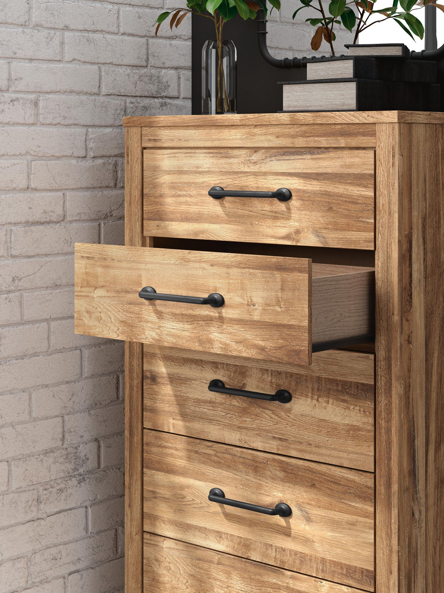 Maystonna - Five Drawer Chest - Brown - Image 3