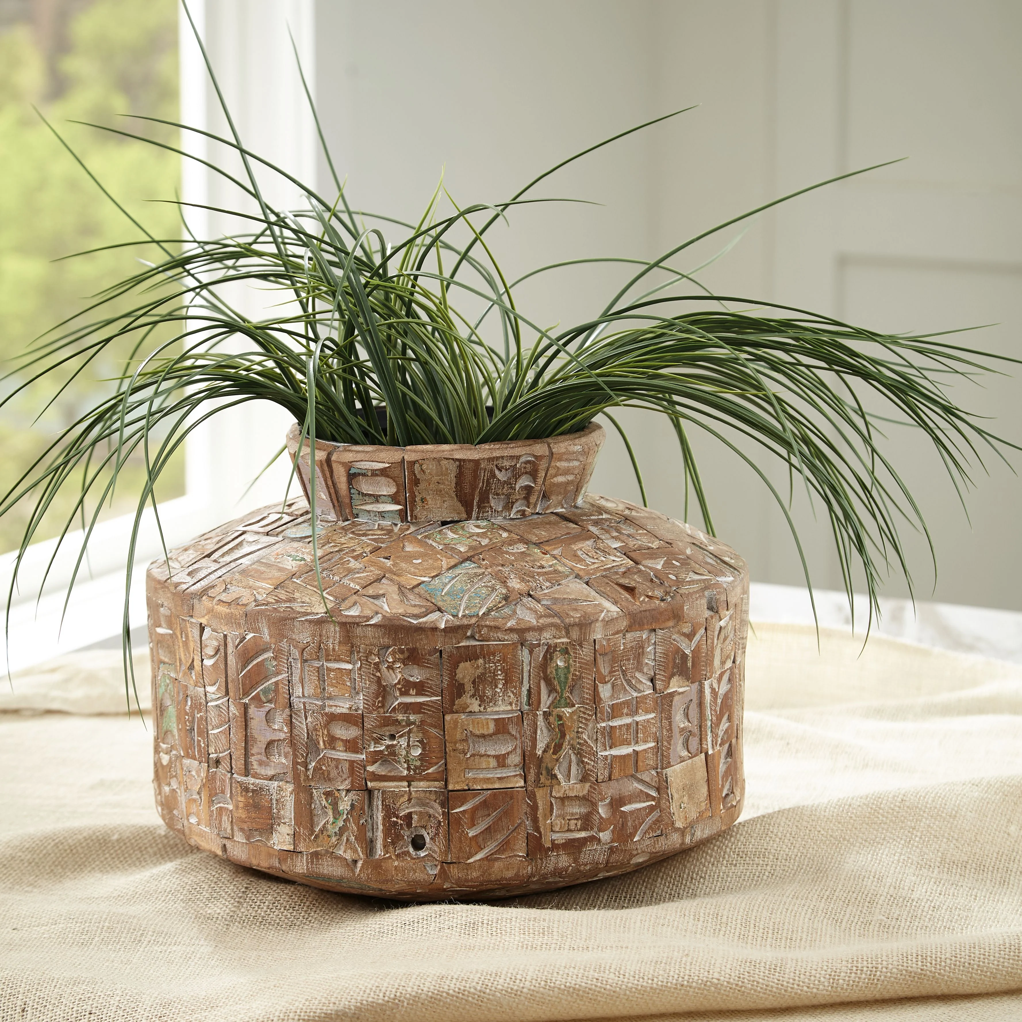 Meltland - Vase - Square - Natural / Black - Image 2