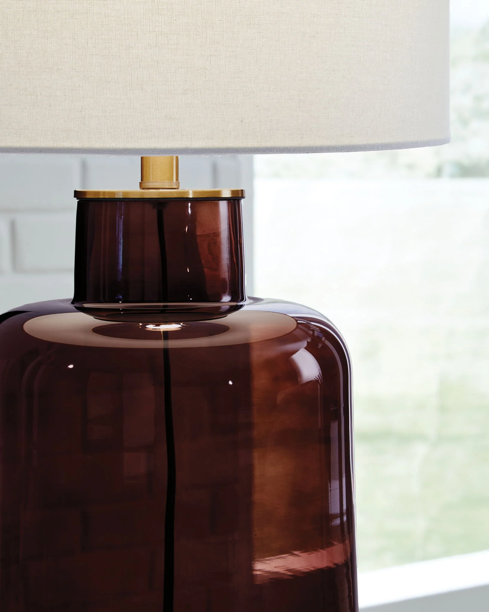 Mette - Glass Table Lamp - Brown / Gold Finish - Image 4
