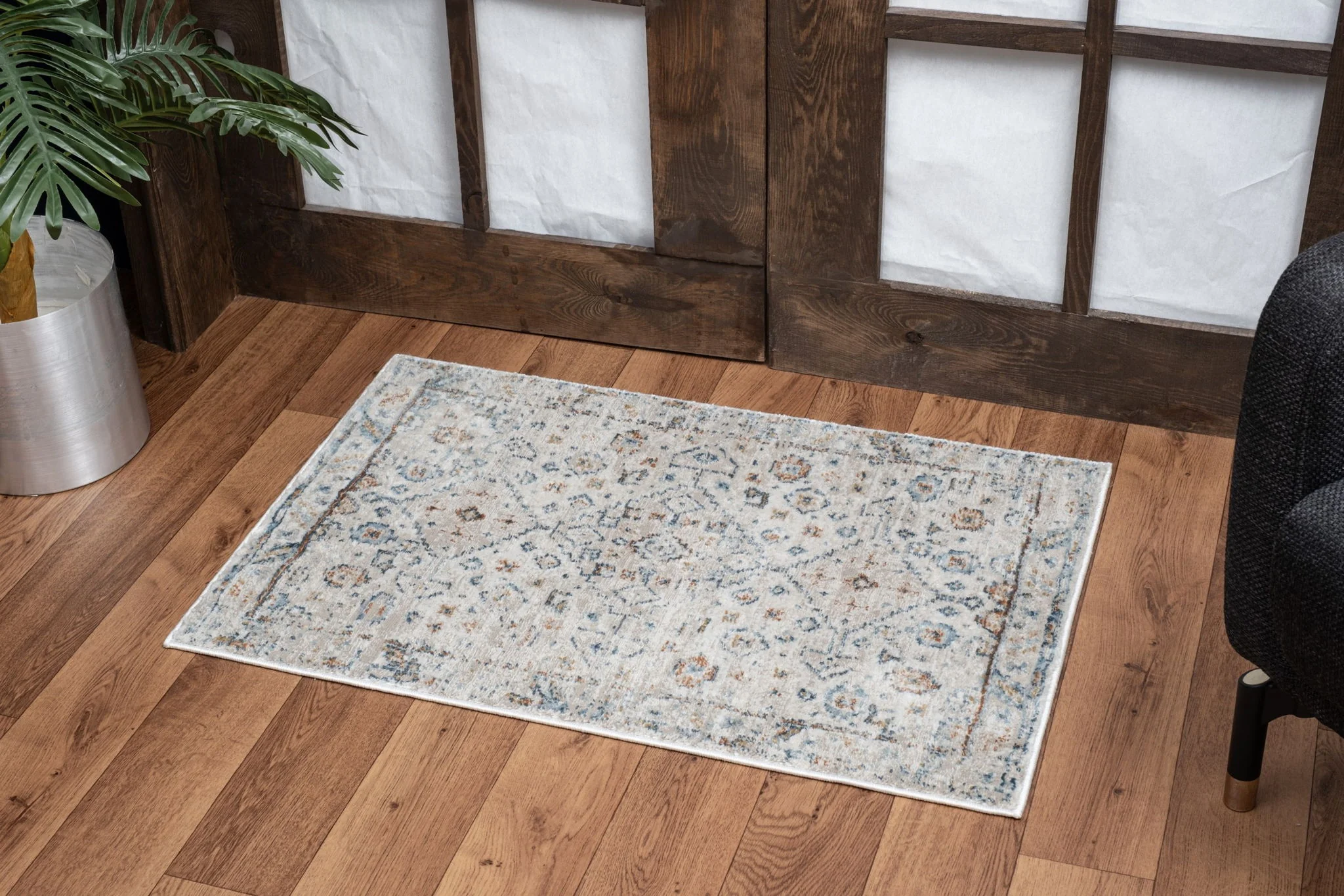 Noble - 5'3" X 7'3" Polyester Area Rug - Ivory - Image 2
