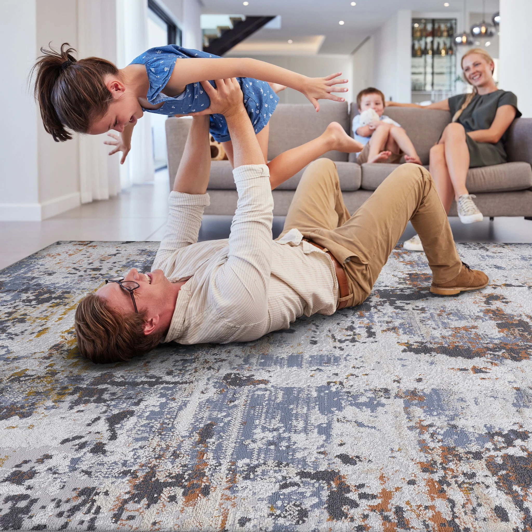 Payas - 6' X 9' Abstract Area Rug - Ivory / Blue - Image 2