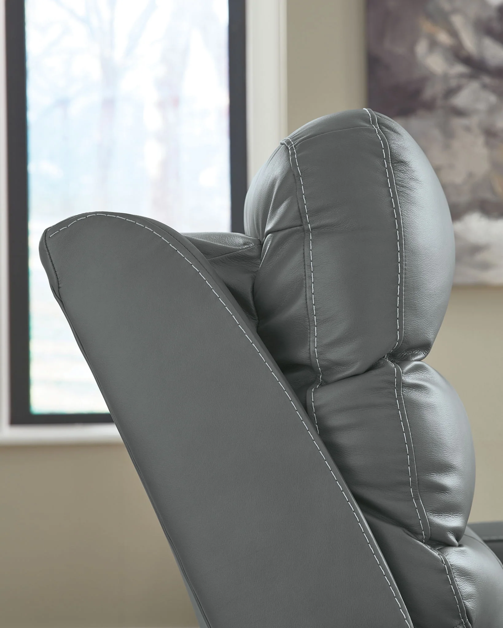 Pennacle Pier - Power Recliner With Adjustable Headrest - Image 7