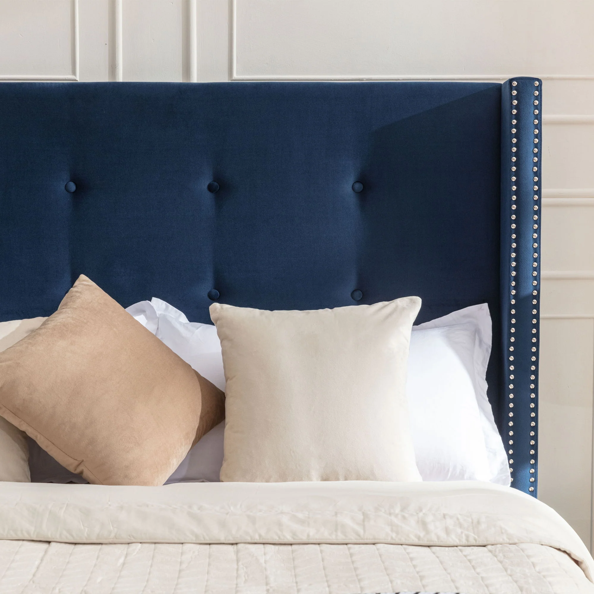 Peyton - Upholstered Bed With 54" High Headboard, Traditional Hand Buttoned Tufting - Image 39