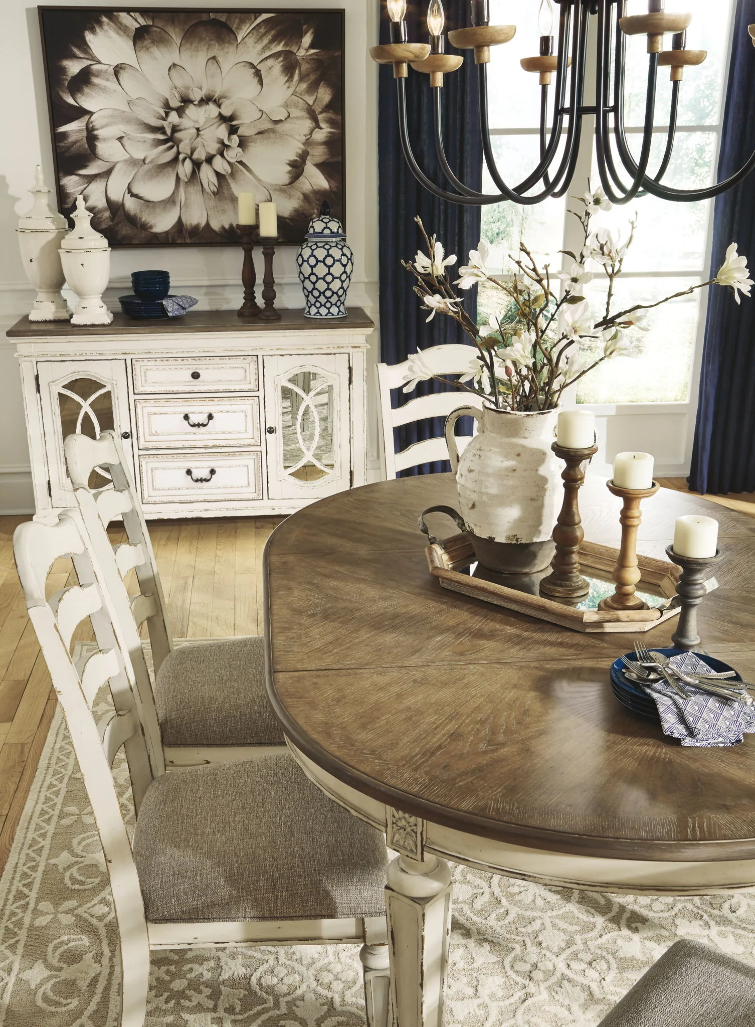 Realyn - Oval Dining Room Extension Table - Chipped White - Image 7