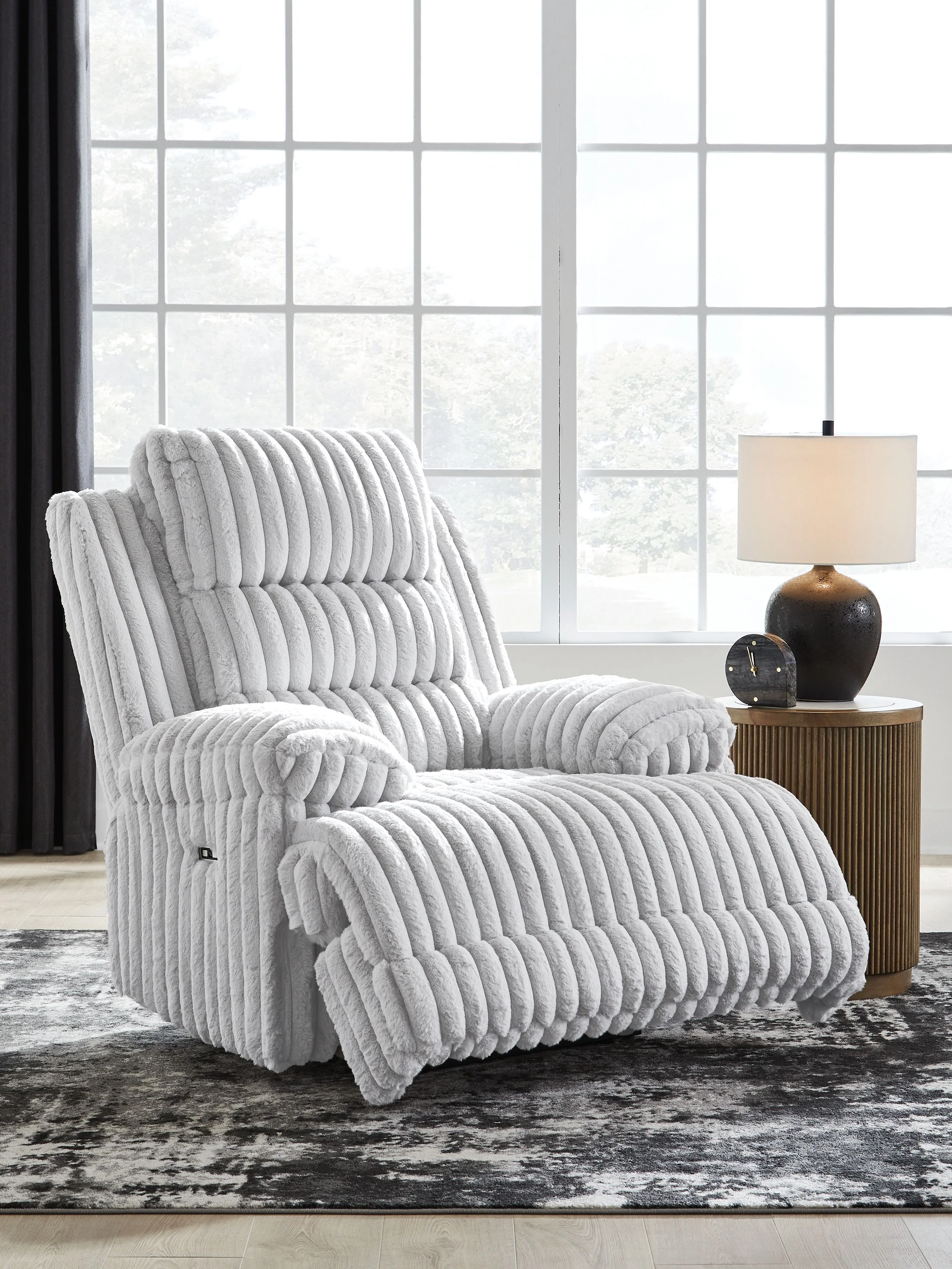 Rhines Falls - Zero Wall Recliner - Alloy - Image 7