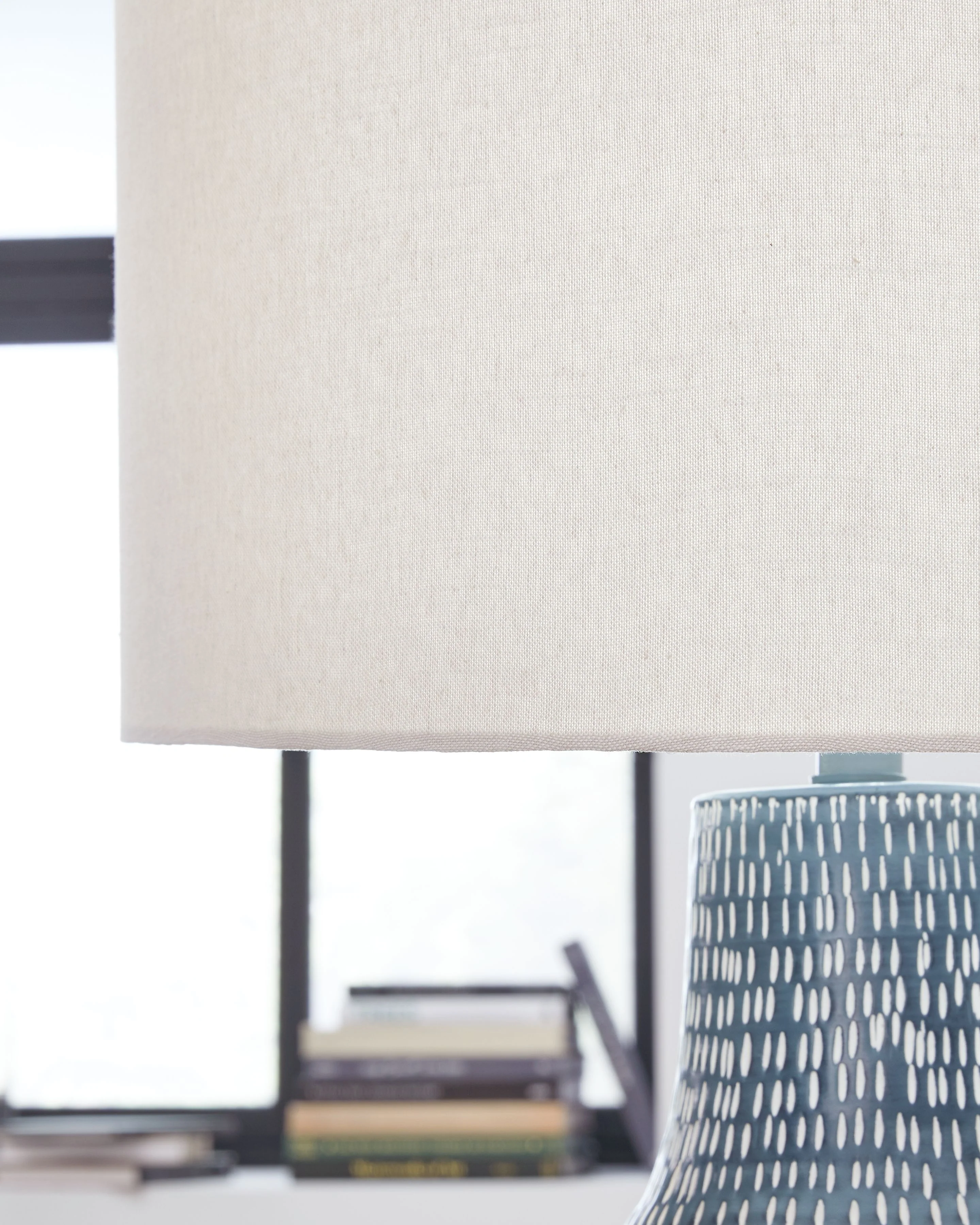 Schylarmont - Metal Table Lamp - Antique Gray / White - Image 4