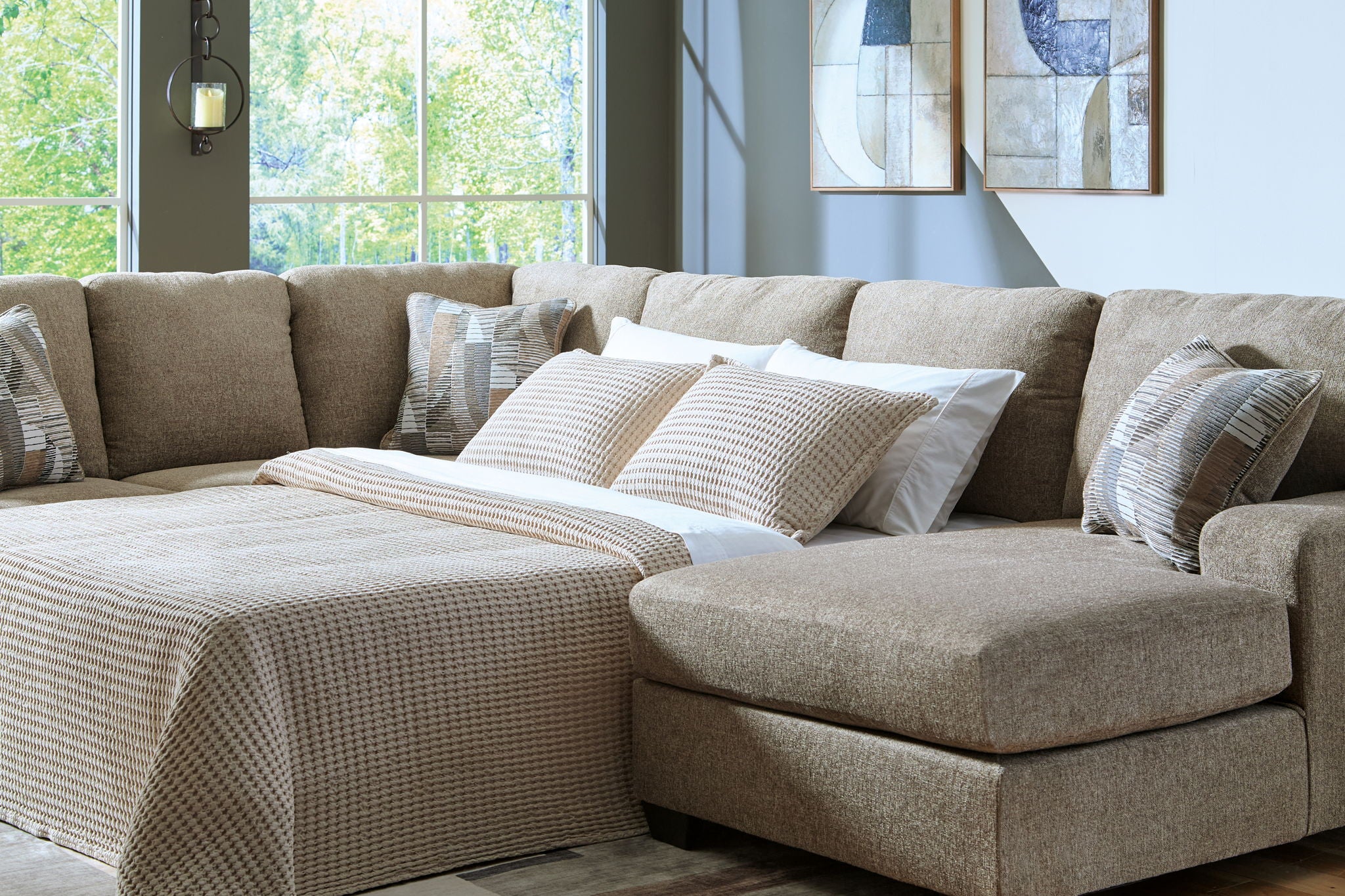 Newellen - Sectional - Image 12