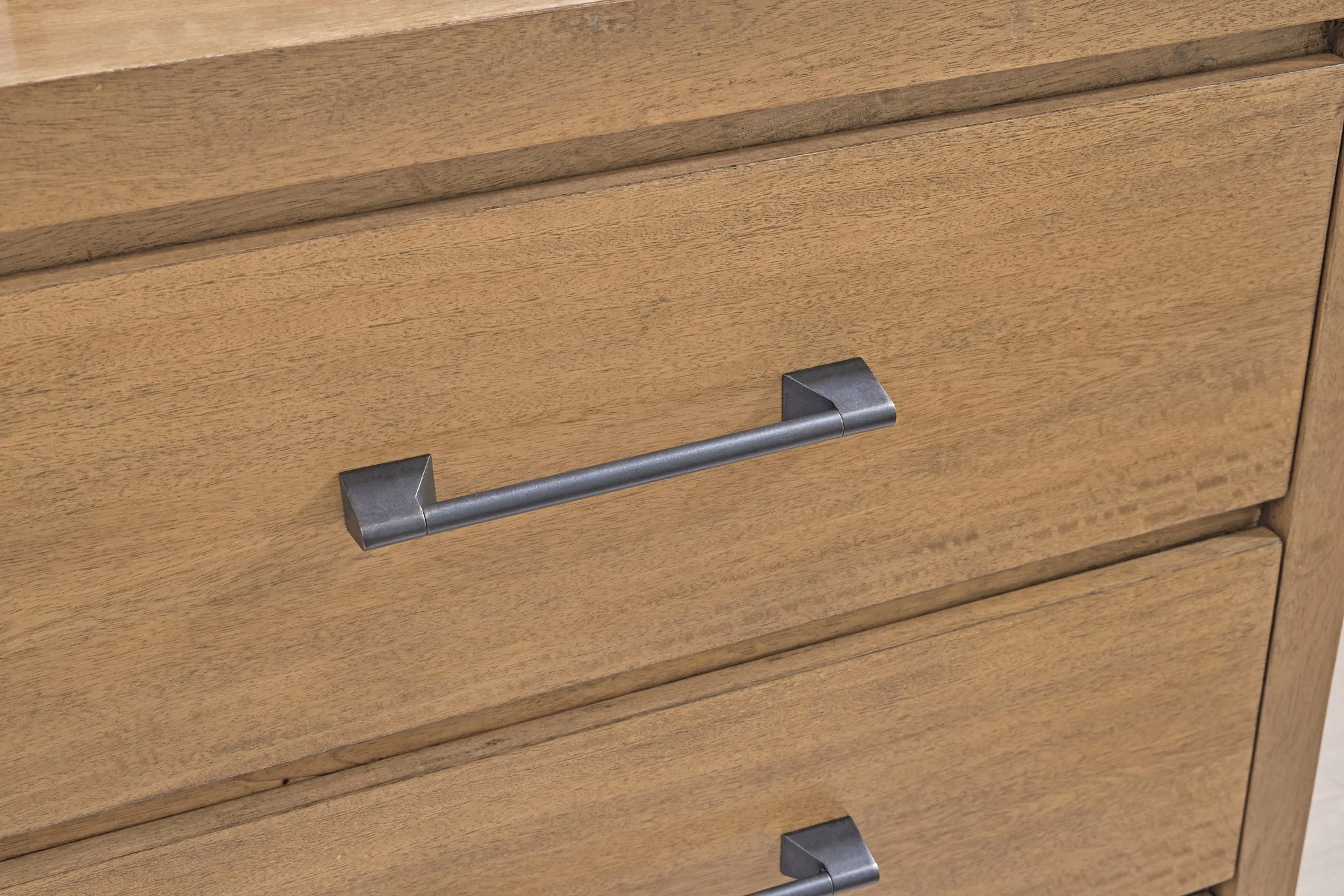 Sherbana - Five Drawer Chest - Light Brown - Image 5