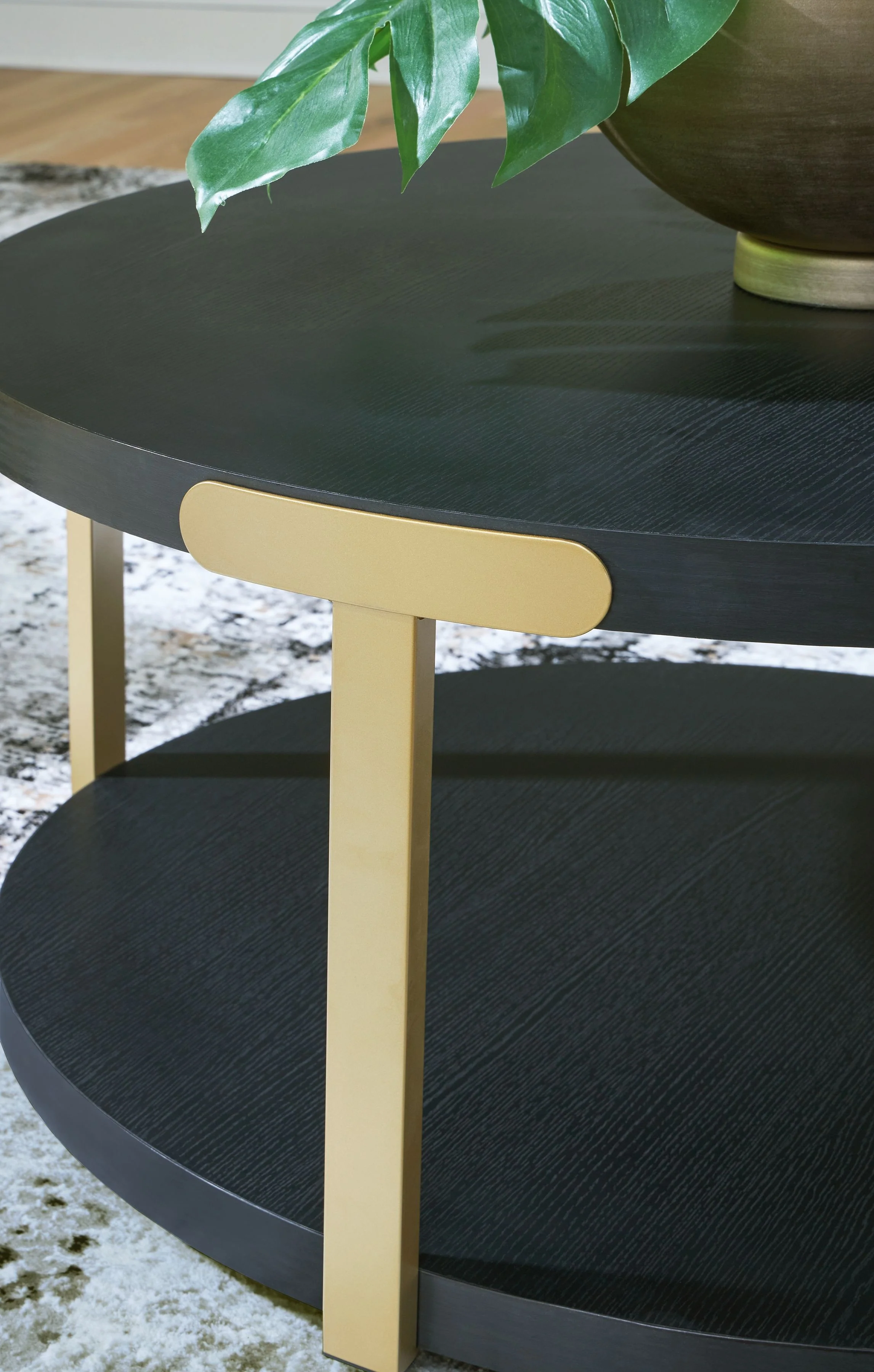 Shylore - Occasional Table Set (Set of 3) - Black / Brass Finish - Image 3