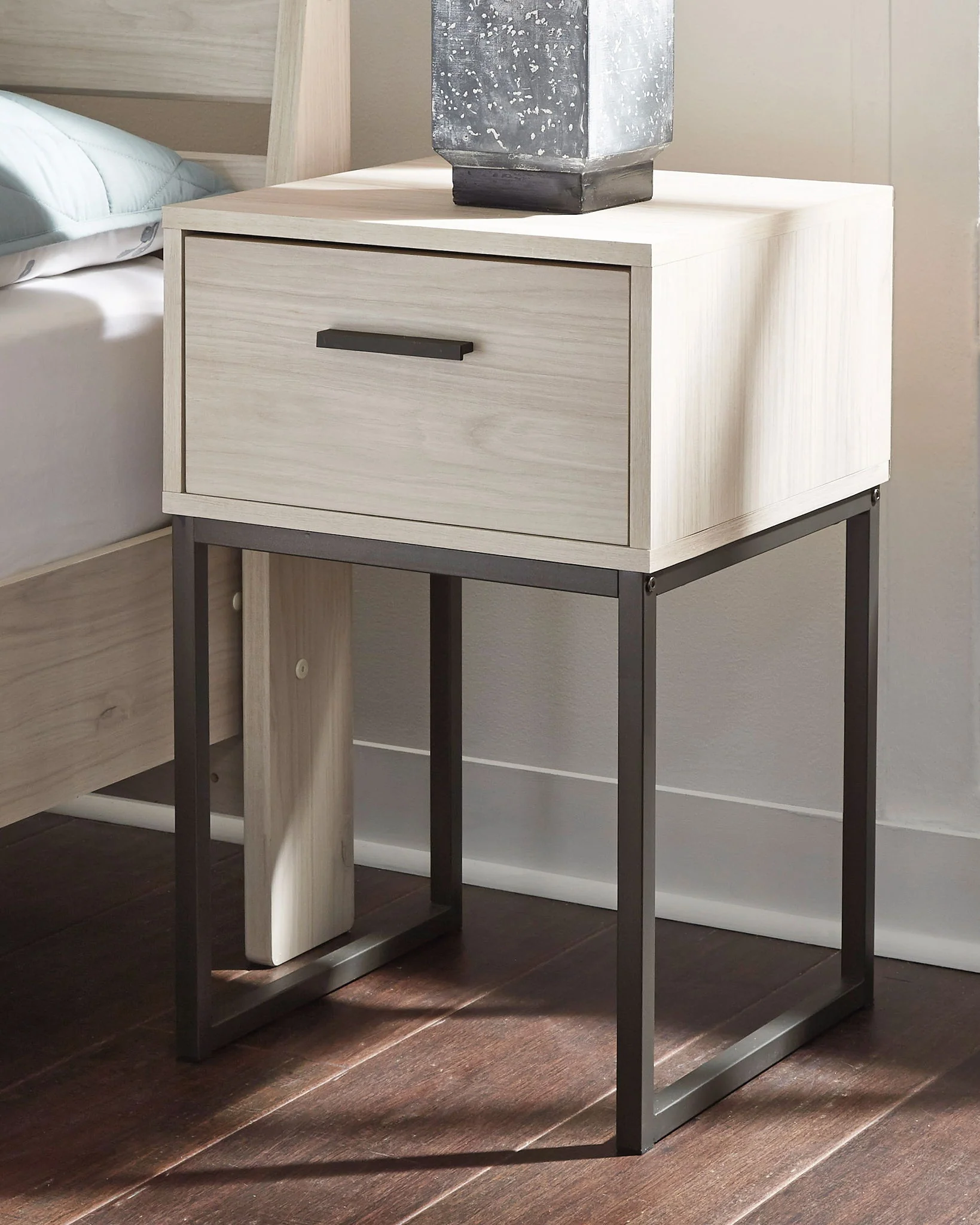 Socalle - Bedroom Set - Image 35